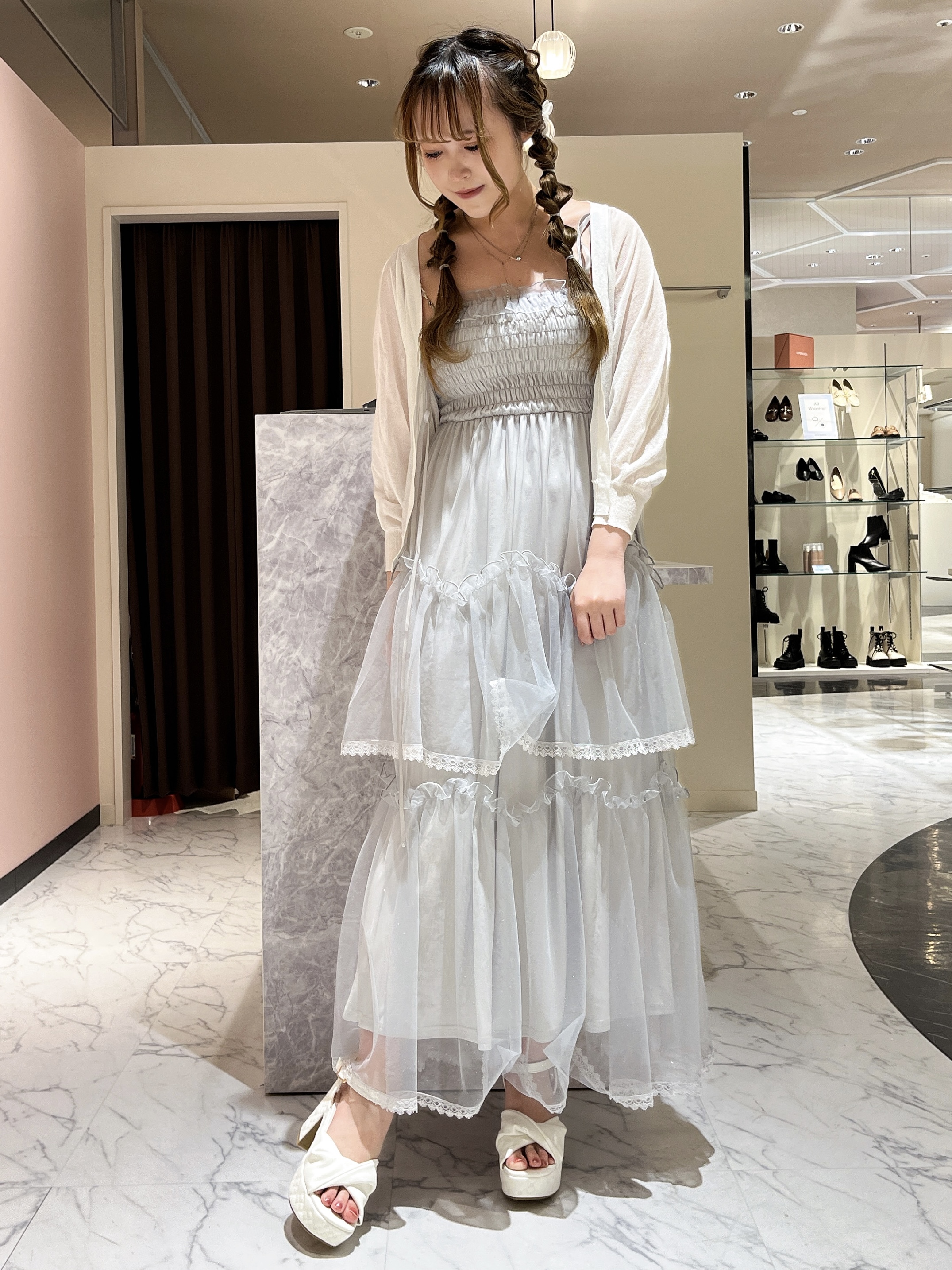 このかさんの「ESPERANZA｜【ナチュ盛り/約10㎝】ナチュ盛りツイストサンダル」を使ったコーディネート