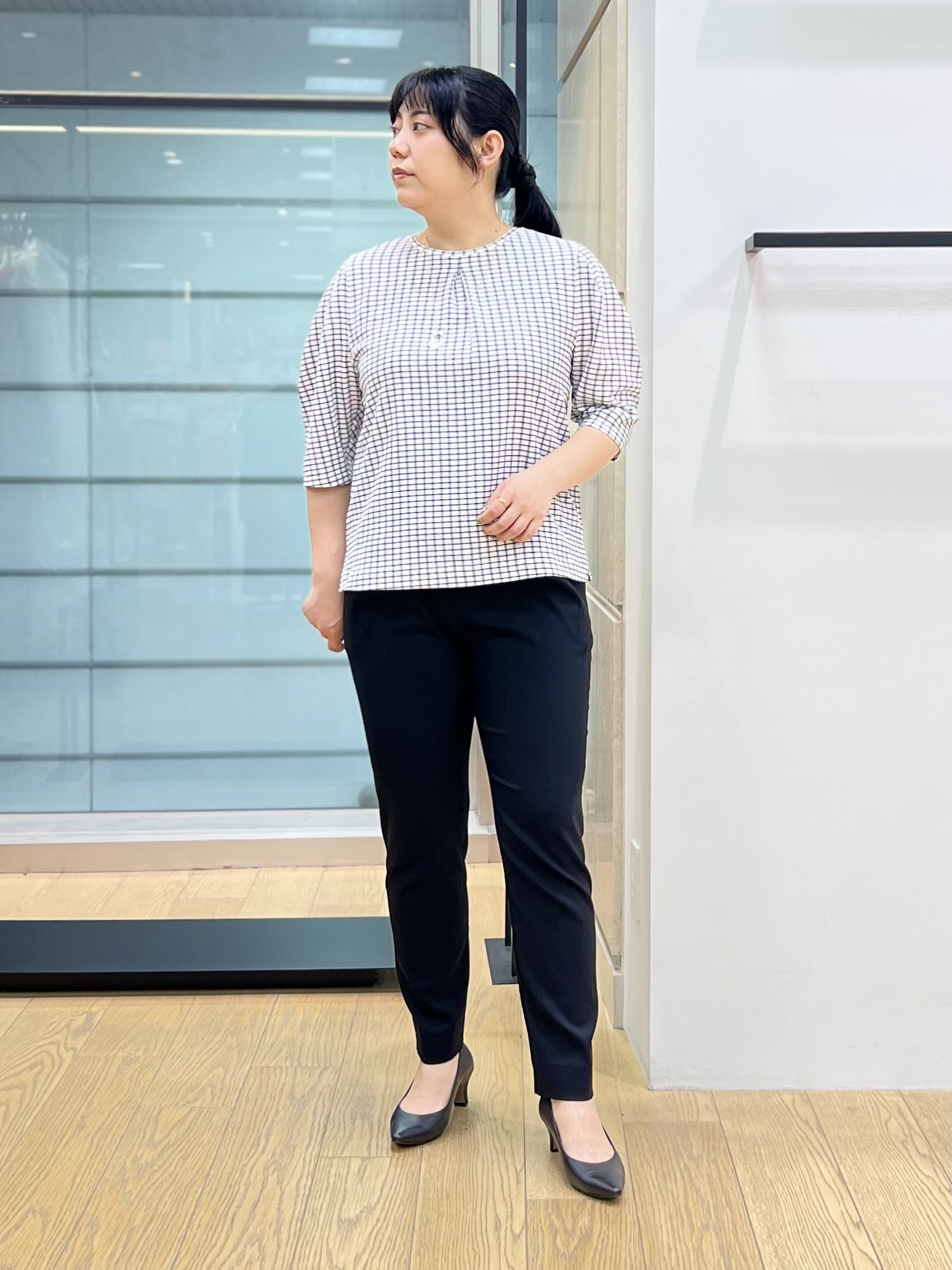 shimaさんの「INDIVI｜【さらに軽く軽快！／着る日傘】ノーカラージャケット」を使ったコーディネート