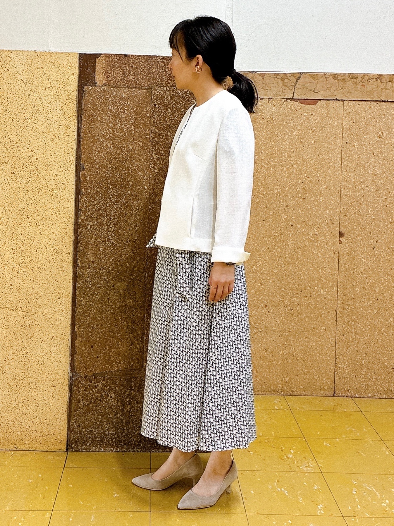 hattoriさんの「INDIVI｜【清涼感/洗える】ミニマルシルエットジャケット」を使ったコーディネート