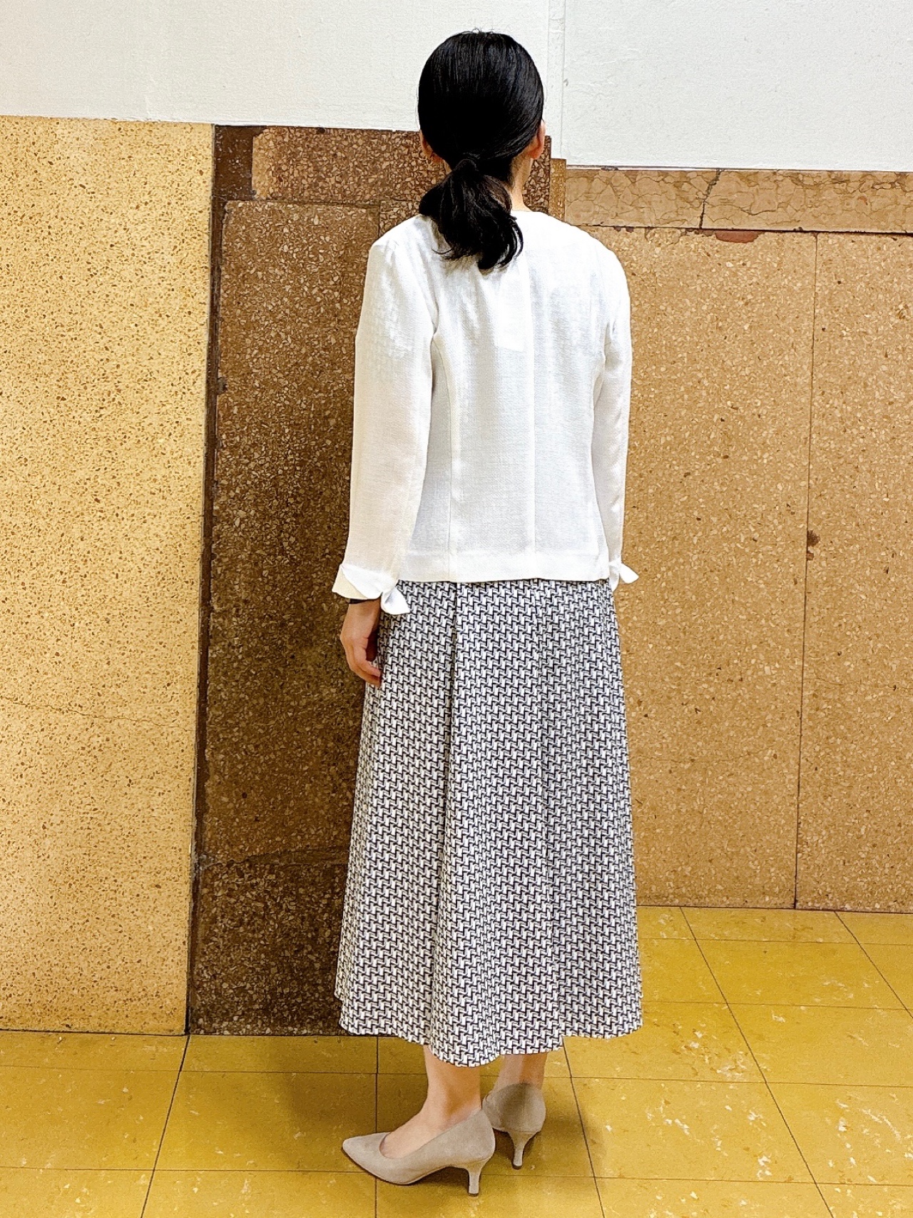 hattoriさんの「INDIVI｜【清涼感/洗える】ミニマルシルエットジャケット」を使ったコーディネート