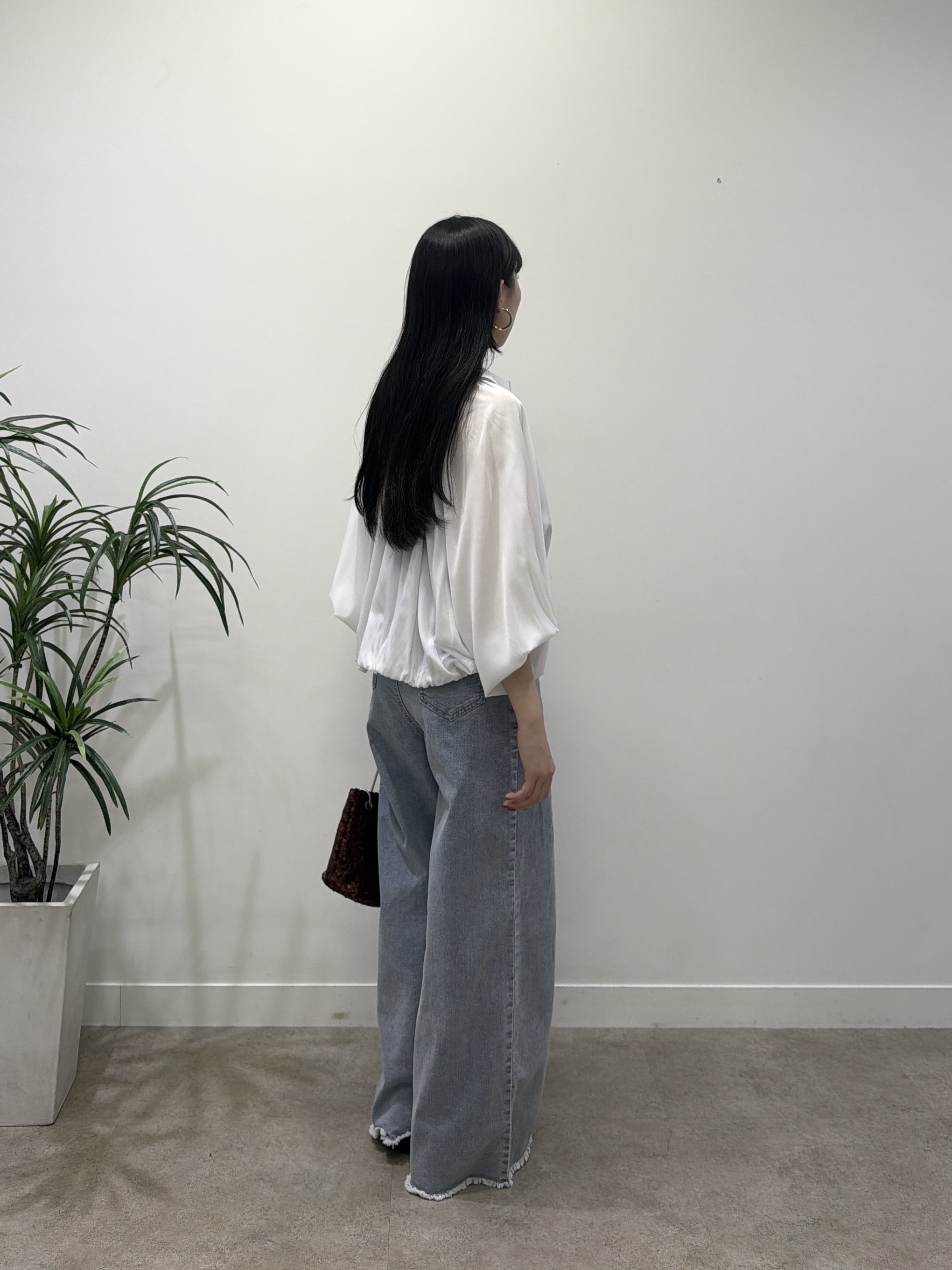 rinaさんの「INDIVI｜バルーンシアーブラウス【接触冷感】」を使ったコーディネート