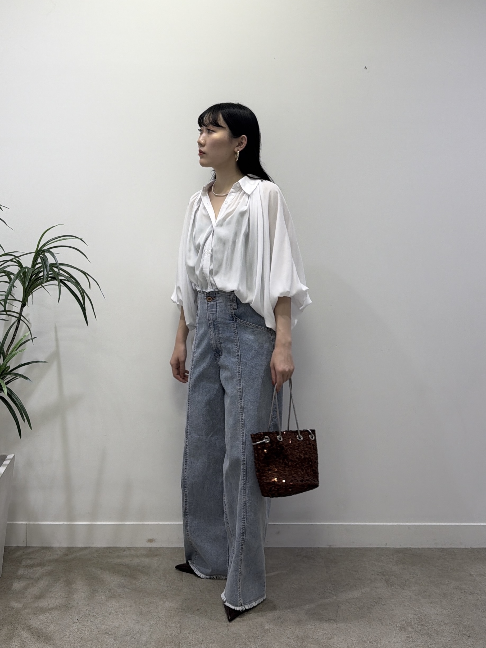 rinaさんの「INDIVI｜バルーンシアーブラウス【接触冷感】」を使ったコーディネート