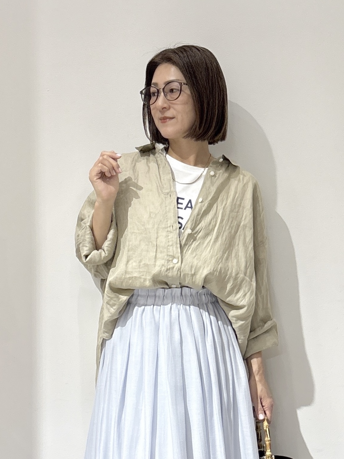 NAKAさんの「OPAQUE.CLIP｜フレンチリネンシャツ／カシュクール【洗濯機OK】《5col》」を使ったコーディネート