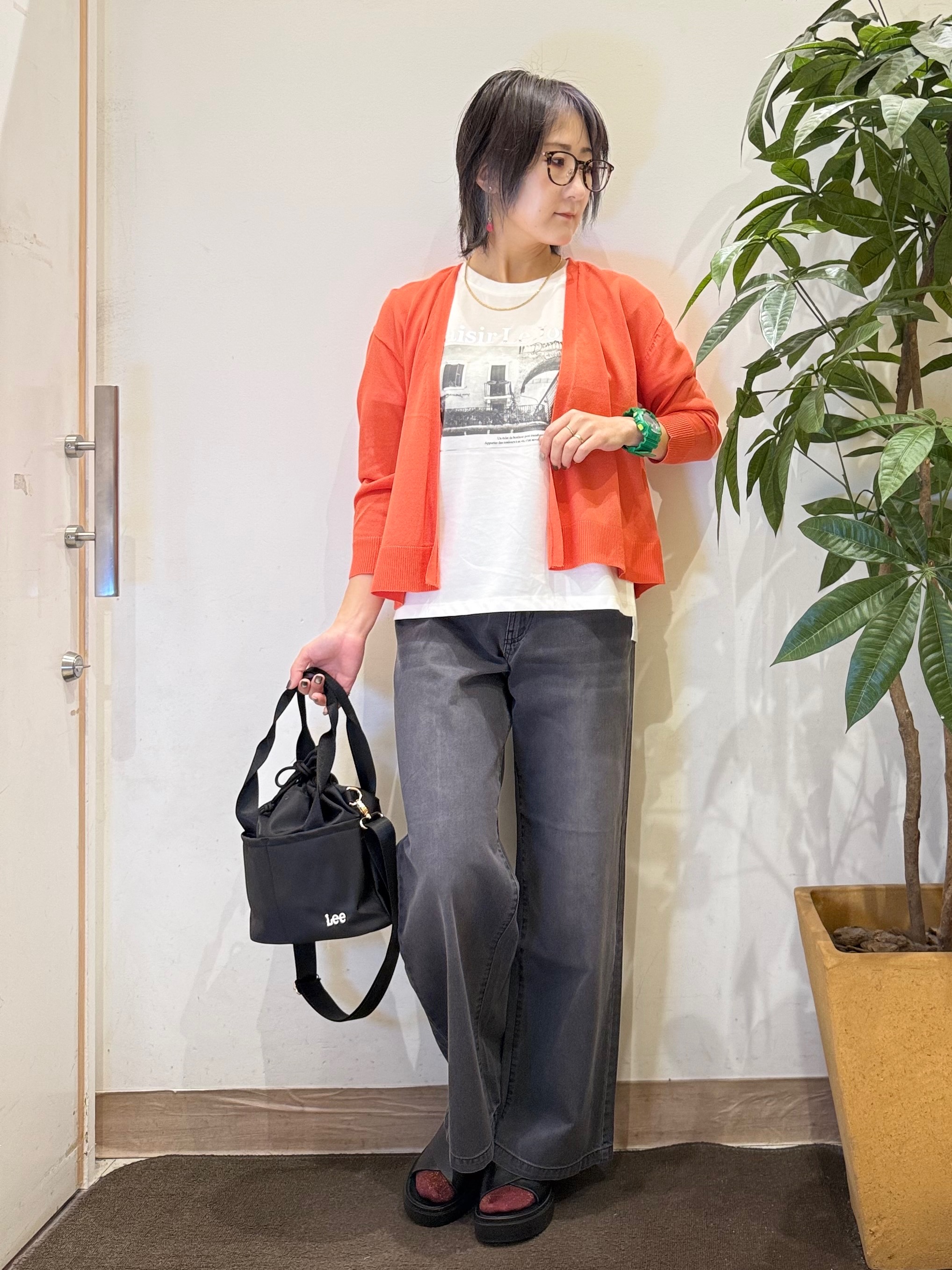 misakiさんの「SHOO･LA･RUE｜【ひんやり/洗濯機可/S-LL】オンにもオフにも マルチに使えるボタンレスカーディガン」を使ったコーディネート
