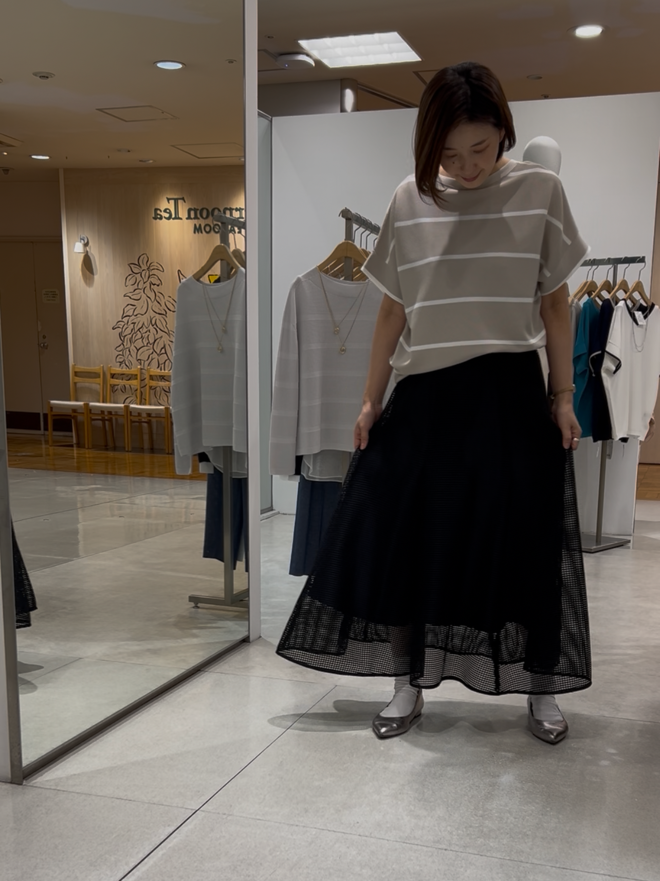 まどかさんの「UNTITLED｜【11色展開/体型カバー】前後2WAYフレンチスリーブニット」を使ったコーディネート