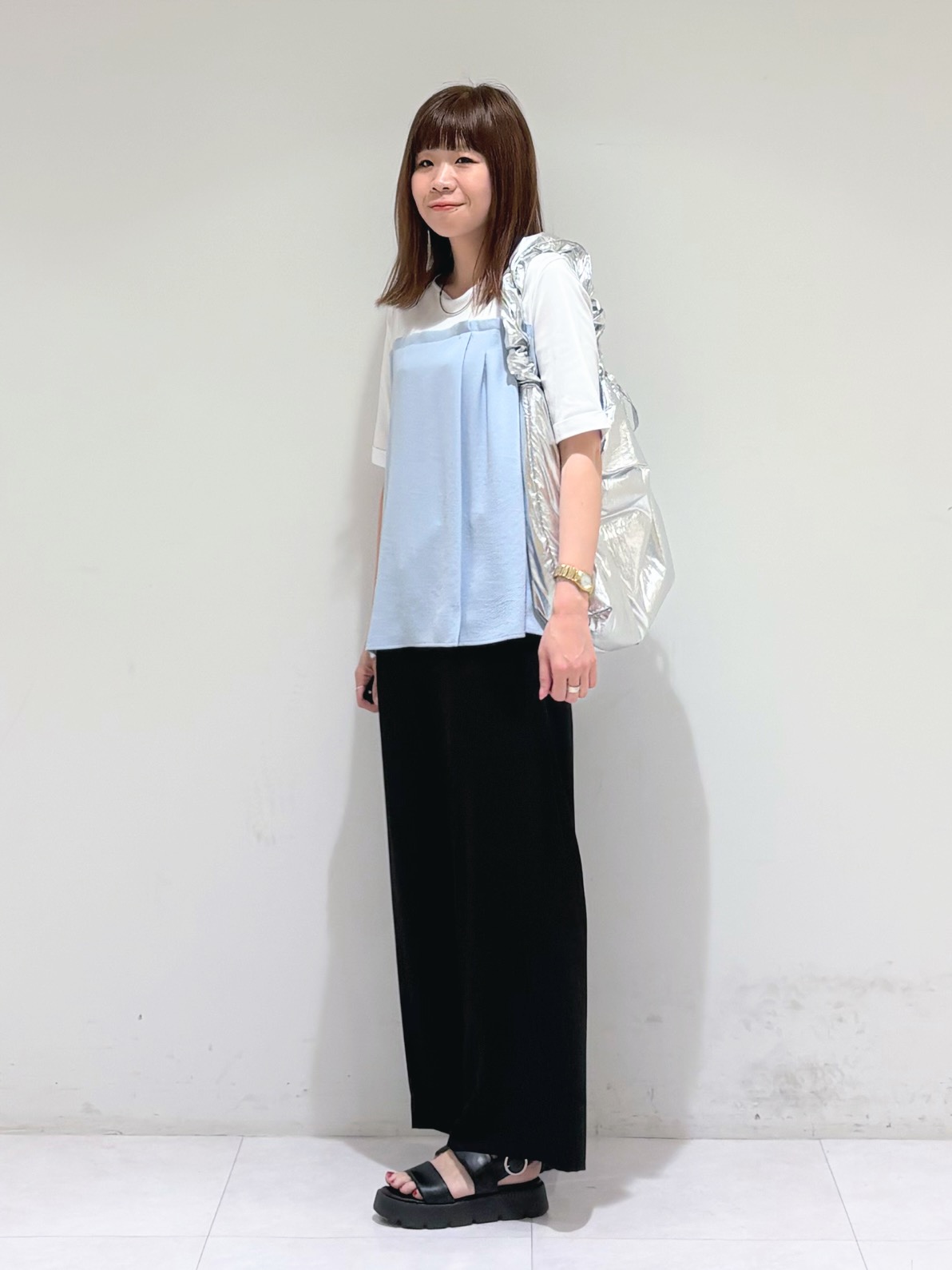 tsuyuさんの「INDIVI｜【長さ調整自由】メタルカーブバーネックレス」を使ったコーディネート