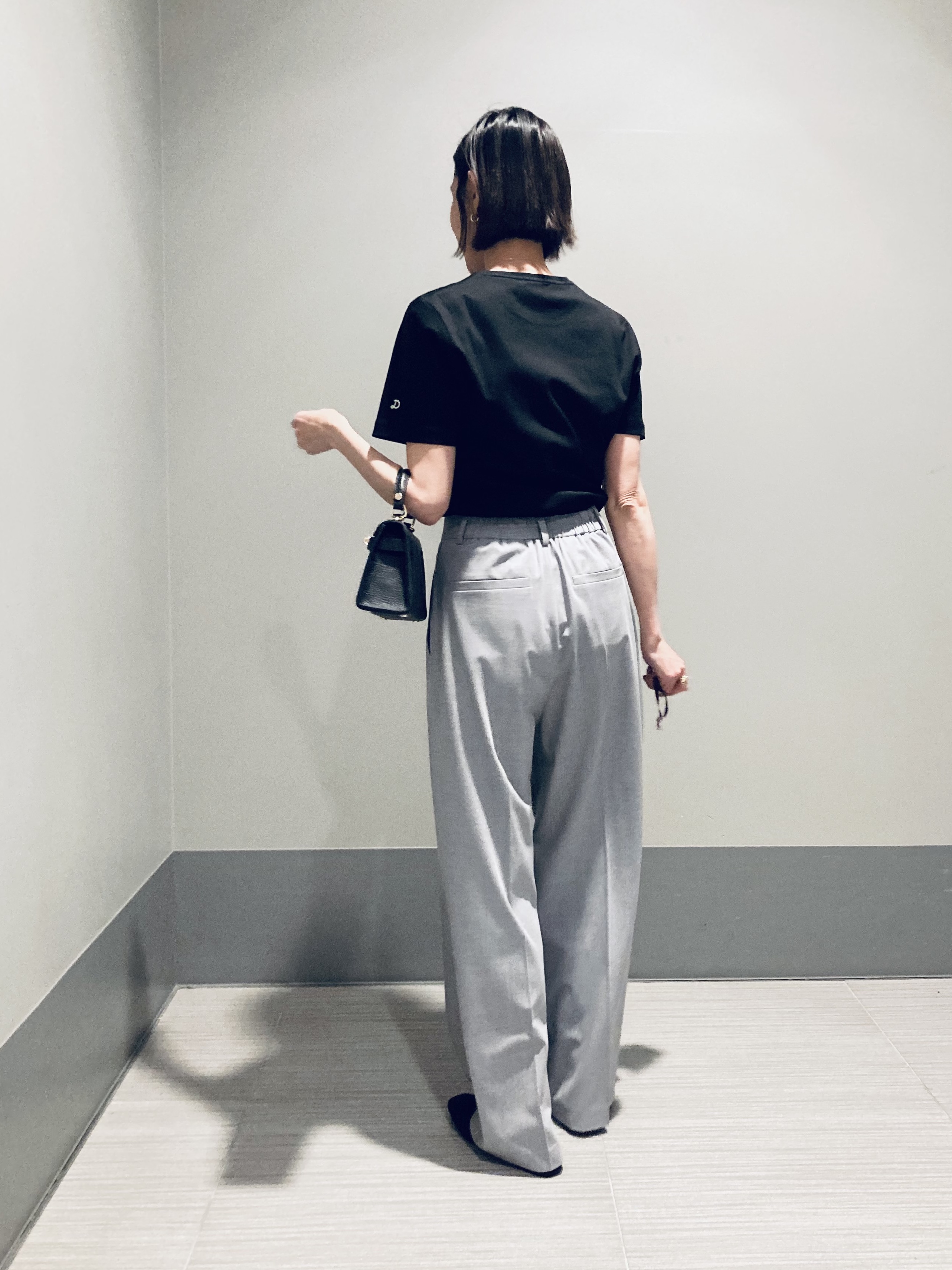 Furuさんの「DRESSTERIOR｜【接触冷感／抗菌防臭／消臭】アイスクリアコットンTシャツ」を使ったコーディネート