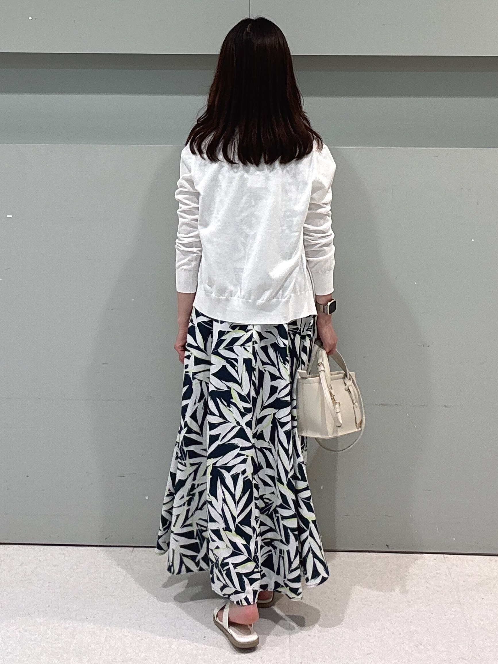 makiさんの「UNTITLED｜【9色展開/アンサンブル可】コットンクルーネックカーディガン」を使ったコーディネート
