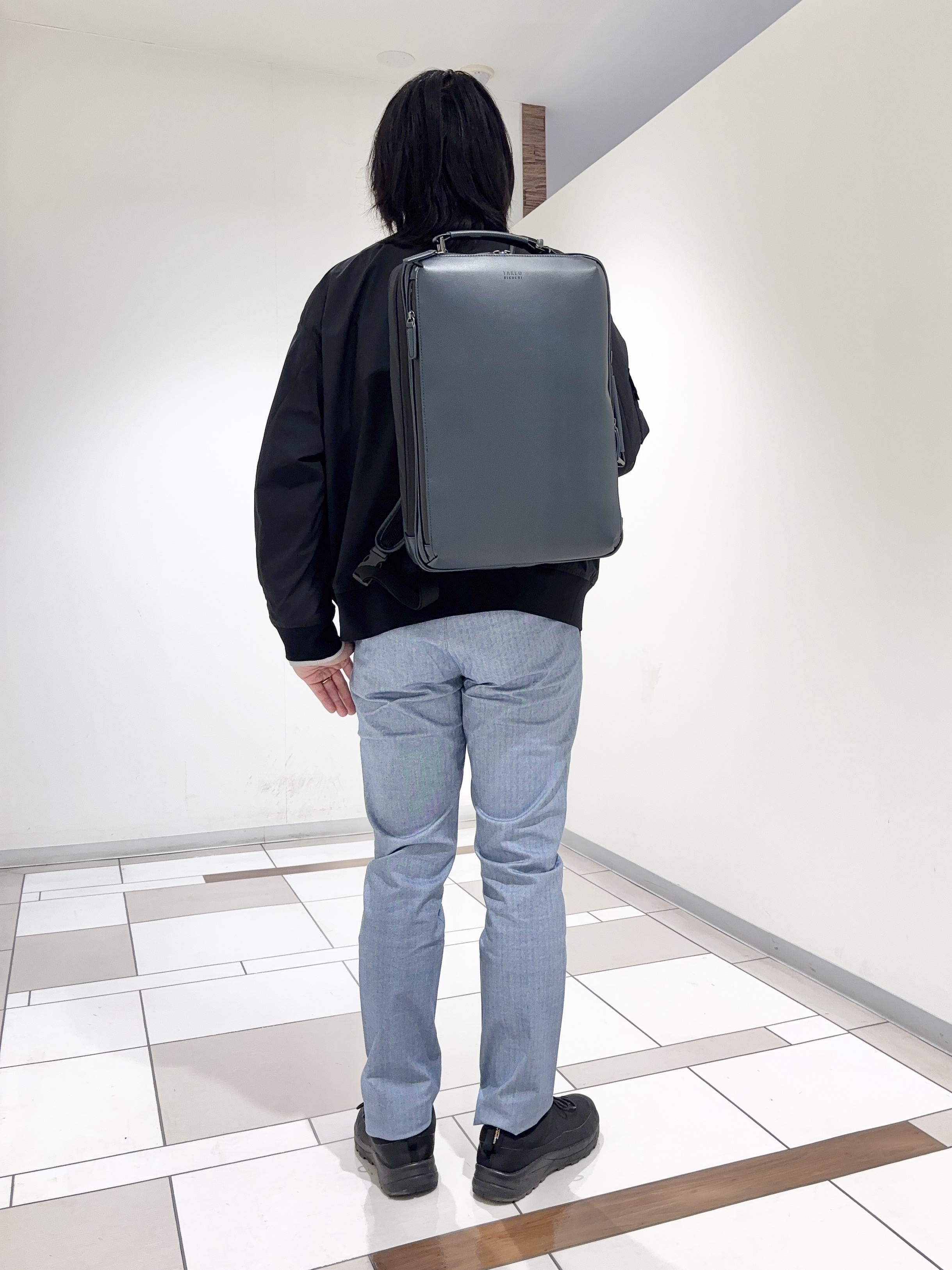 及川さんの「TAKEO KIKUCHI｜【BOWLER HAT LABEL】撥水 MA－1ブルゾン」を使ったコーディネート
