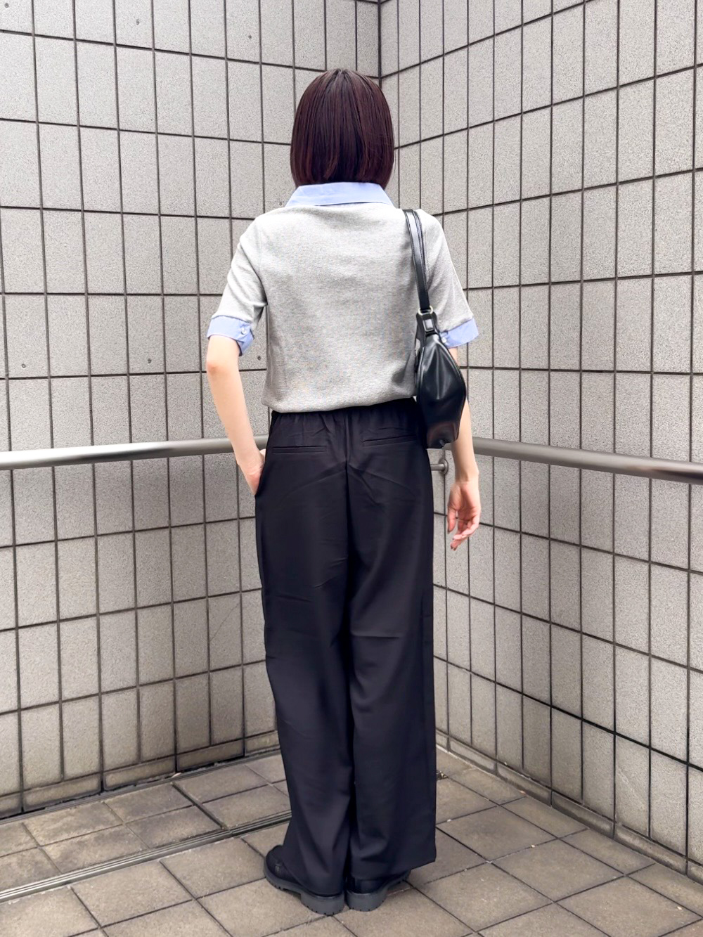 𝐜𝐡𝐢𝐤𝐚さんの「SHOO･LA･RUE｜【洗濯機可/S-LL】シャツレイヤード風 テレコポロトップス」を使ったコーディネート