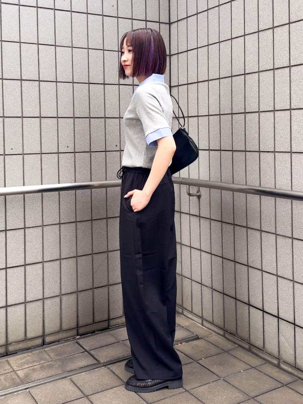 𝐜𝐡𝐢𝐤𝐚さんの「SHOO･LA･RUE｜【洗濯機可/S-LL】シャツレイヤード風 テレコポロトップス」を使ったコーディネート