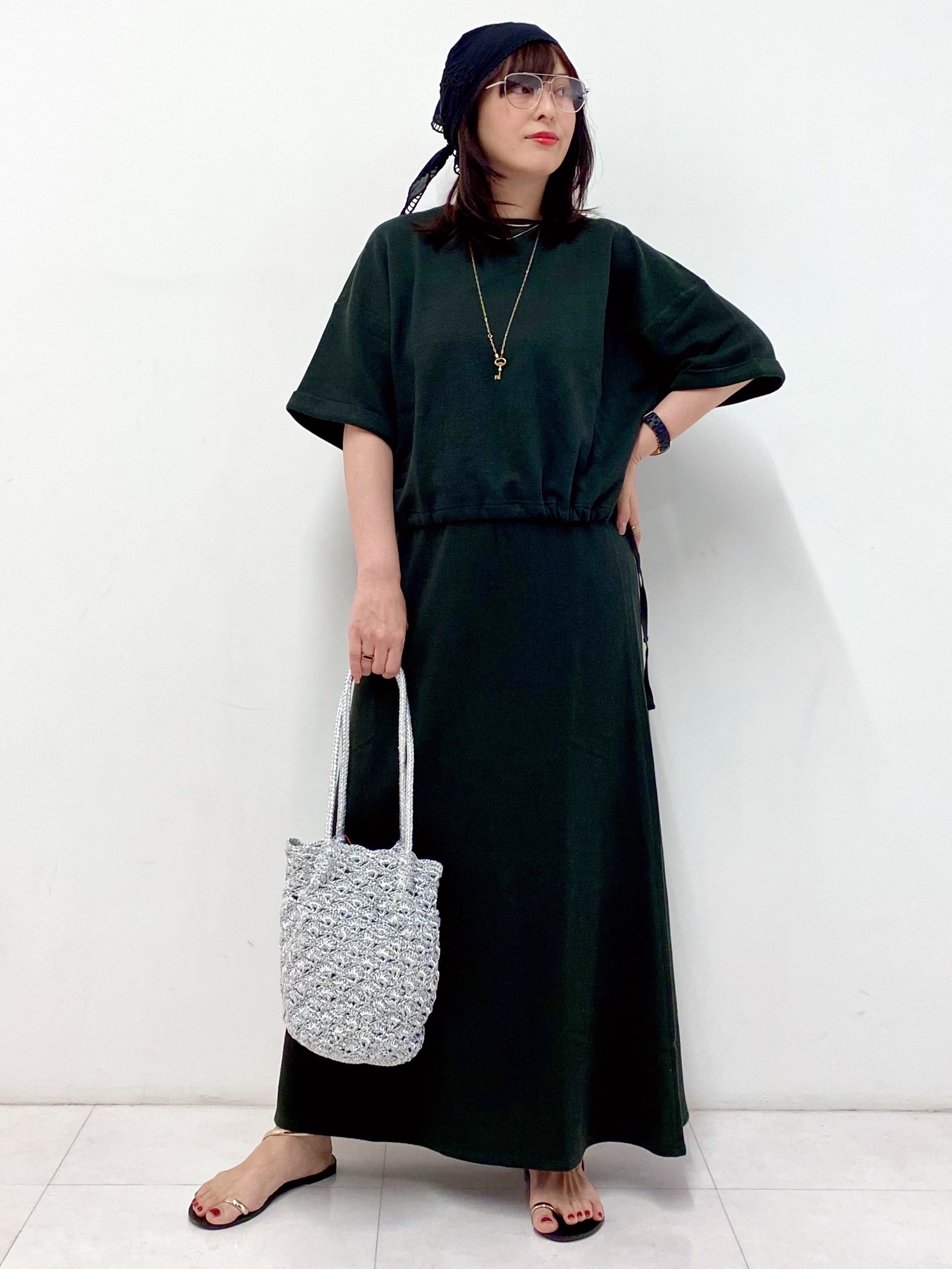 Sawaguchiさんの「DRESSTERIOR｜【ウォッシャブル/セットアップ可】リネン混裏毛ドロストプルオーバー」を使ったコーディネート