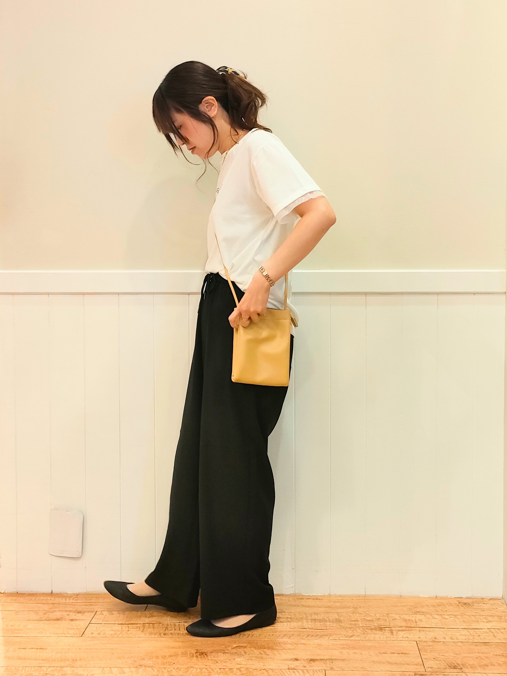NMさんの「SHOO･LA･RUE｜【ひんやり/S-LL/洗濯機可】色・柄選べる お袖チュールレイヤード プリントアソートTシャツ」を使ったコーディネート