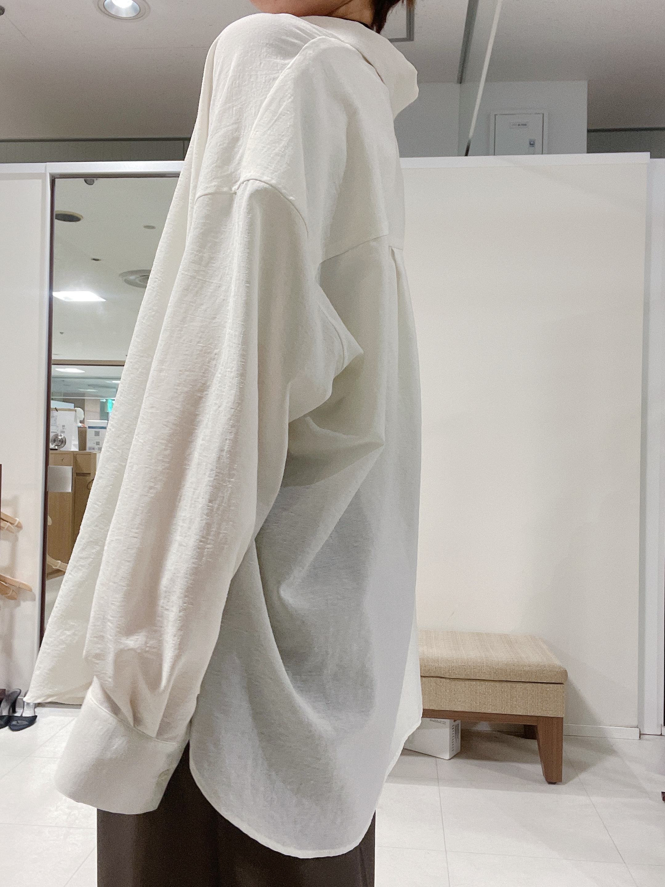 IWAMOさんの「UNTITLED｜【2WAY/マシンウォッシャブル】カシュクールデザインシャツ」を使ったコーディネート