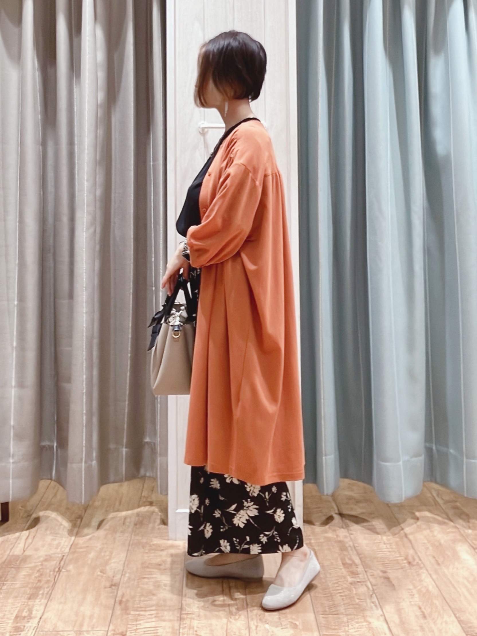 aaamiさんの「SHOO･LA･RUE｜【洗濯機可/S-LL】1枚でも羽織でも キーネックシャツワンピース」を使ったコーディネート