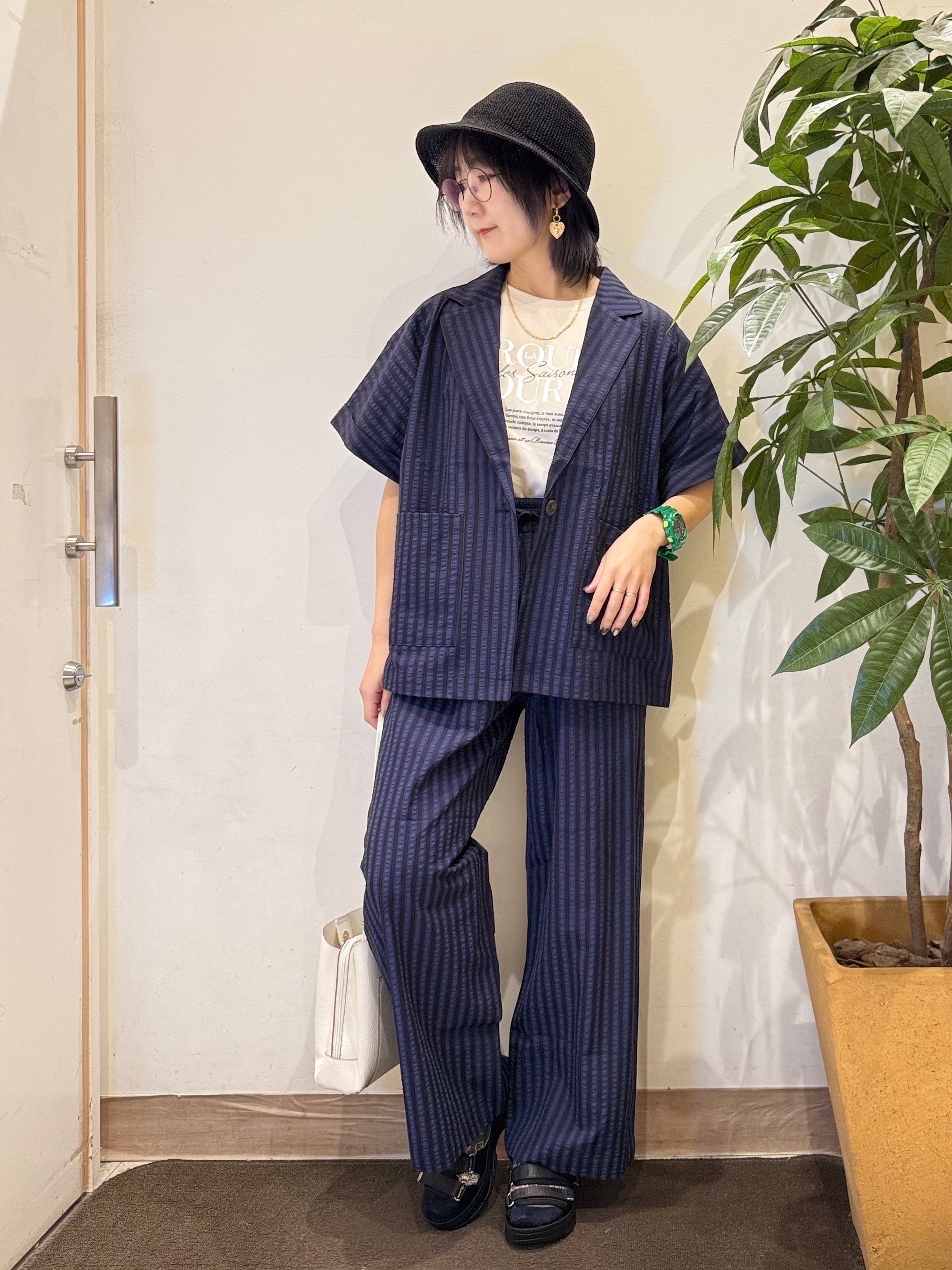 misakiさんの「SHOO･LA･RUE｜【ひんやり/吸水速乾/セットアップ可】羽織るだけで主役になる サッカーストライプシャツジャケット」を使ったコーディネート