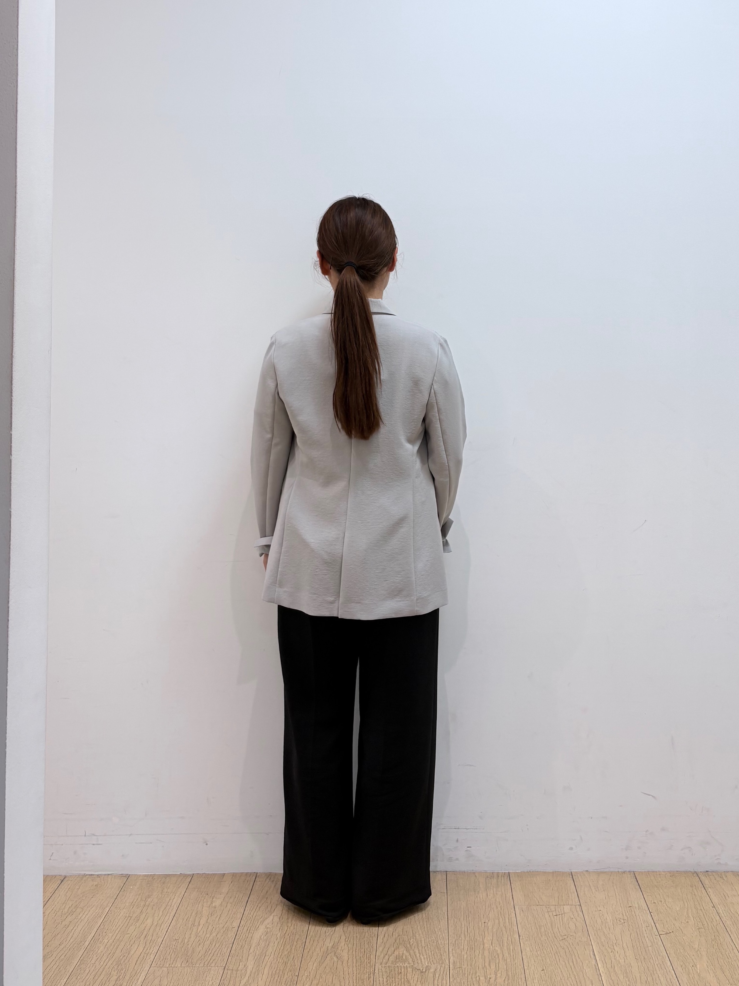maiさんの「INDIVI｜【洗える／UVケア／麻調】シングルジャケット」を使ったコーディネート