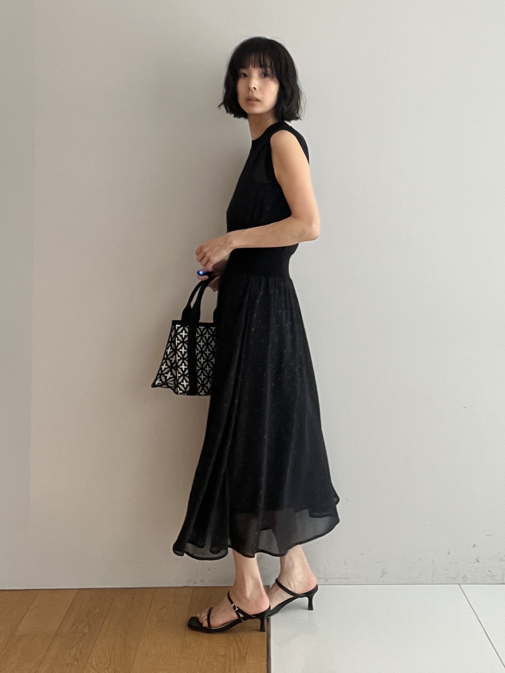misaさんの「DRESSTERIOR｜【ウォッシャブル/きれいめ】フィルムドット シアードレス」を使ったコーディネート