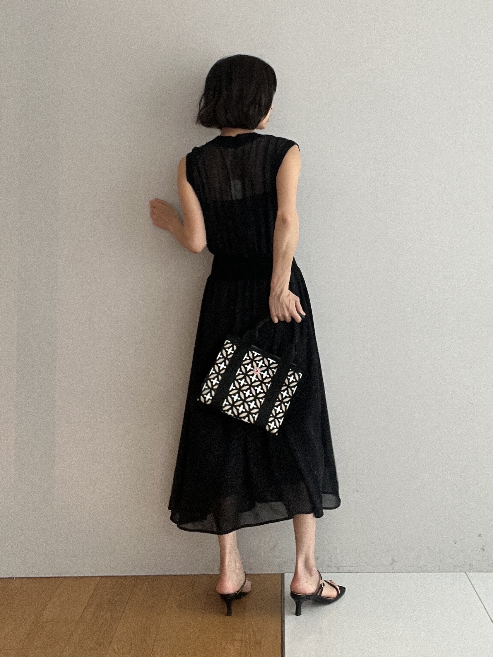 misaさんの「DRESSTERIOR｜【ウォッシャブル/きれいめ】フィルムドット シアードレス」を使ったコーディネート