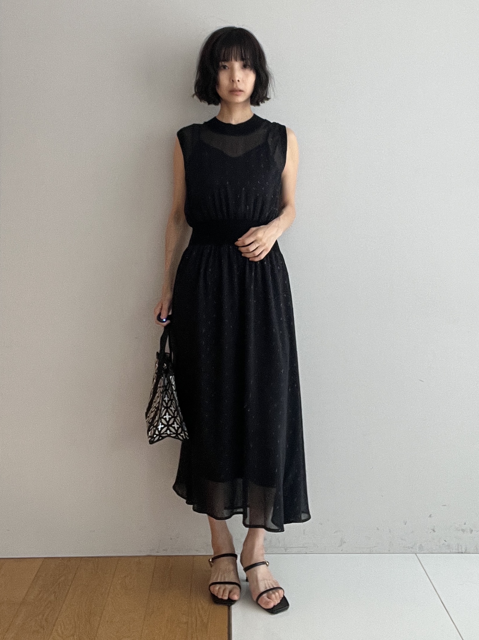 misaさんの「DRESSTERIOR｜【ウォッシャブル/きれいめ】フィルムドット シアードレス」を使ったコーディネート
