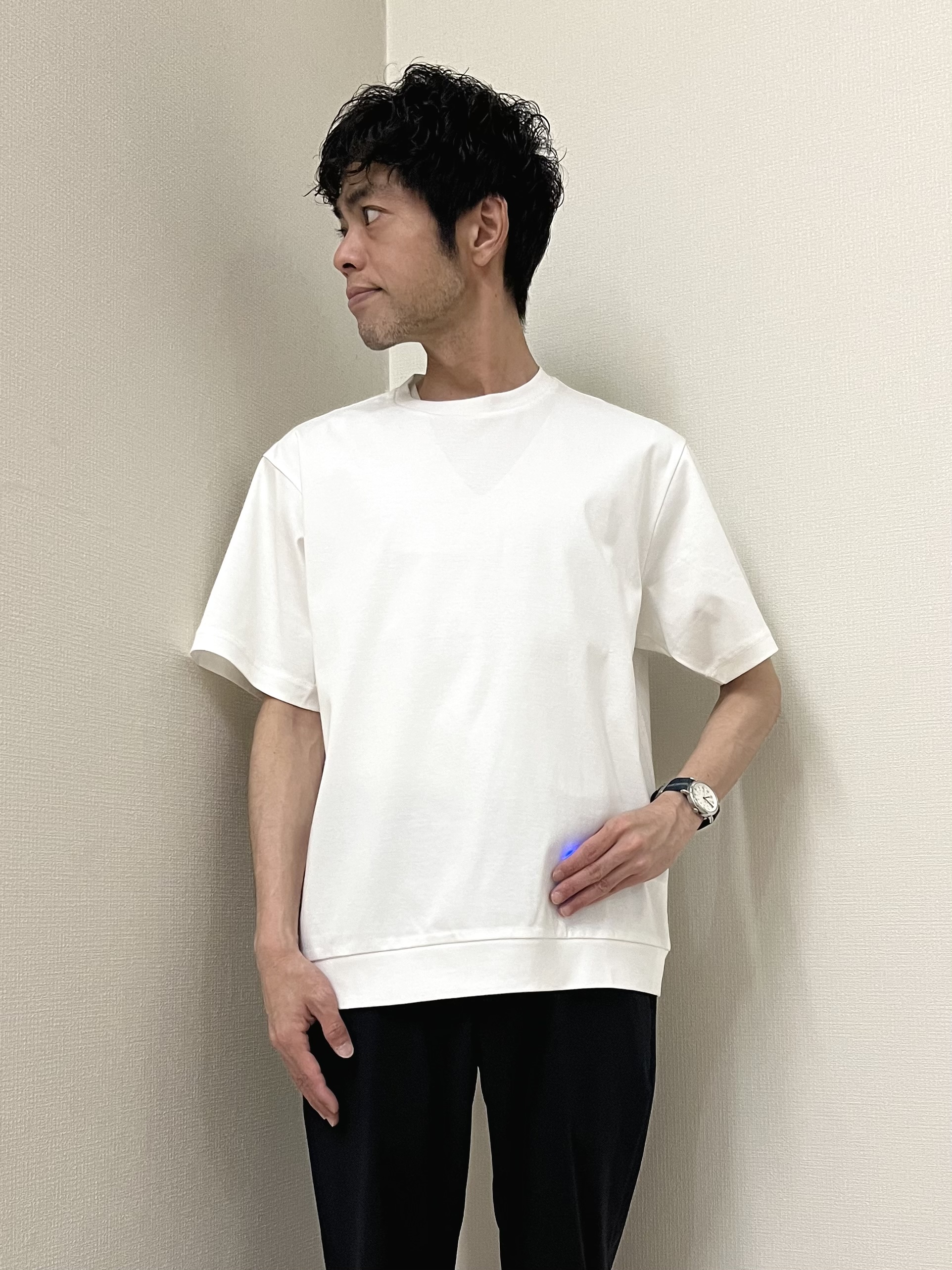 URAさんの「TAKEO KIKUCHI｜【通気性】トリコットサッカー 7分袖シャツ」を使ったコーディネート