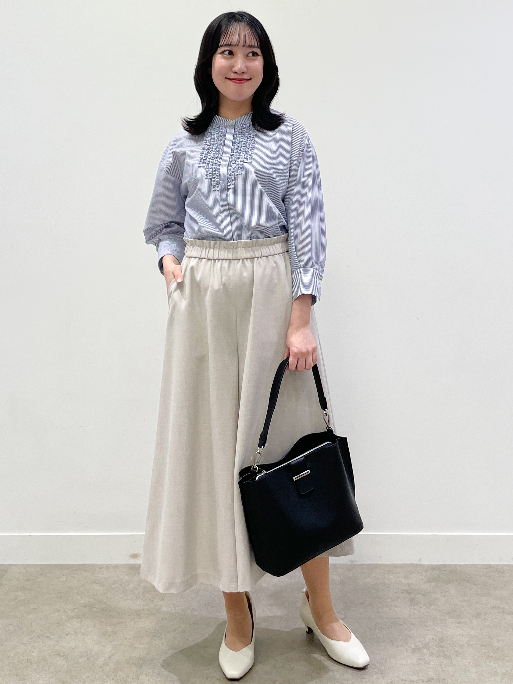 yukariさんの「Reflect｜【接触冷感】八分袖フロントフリルブラウス」を使ったコーディネート