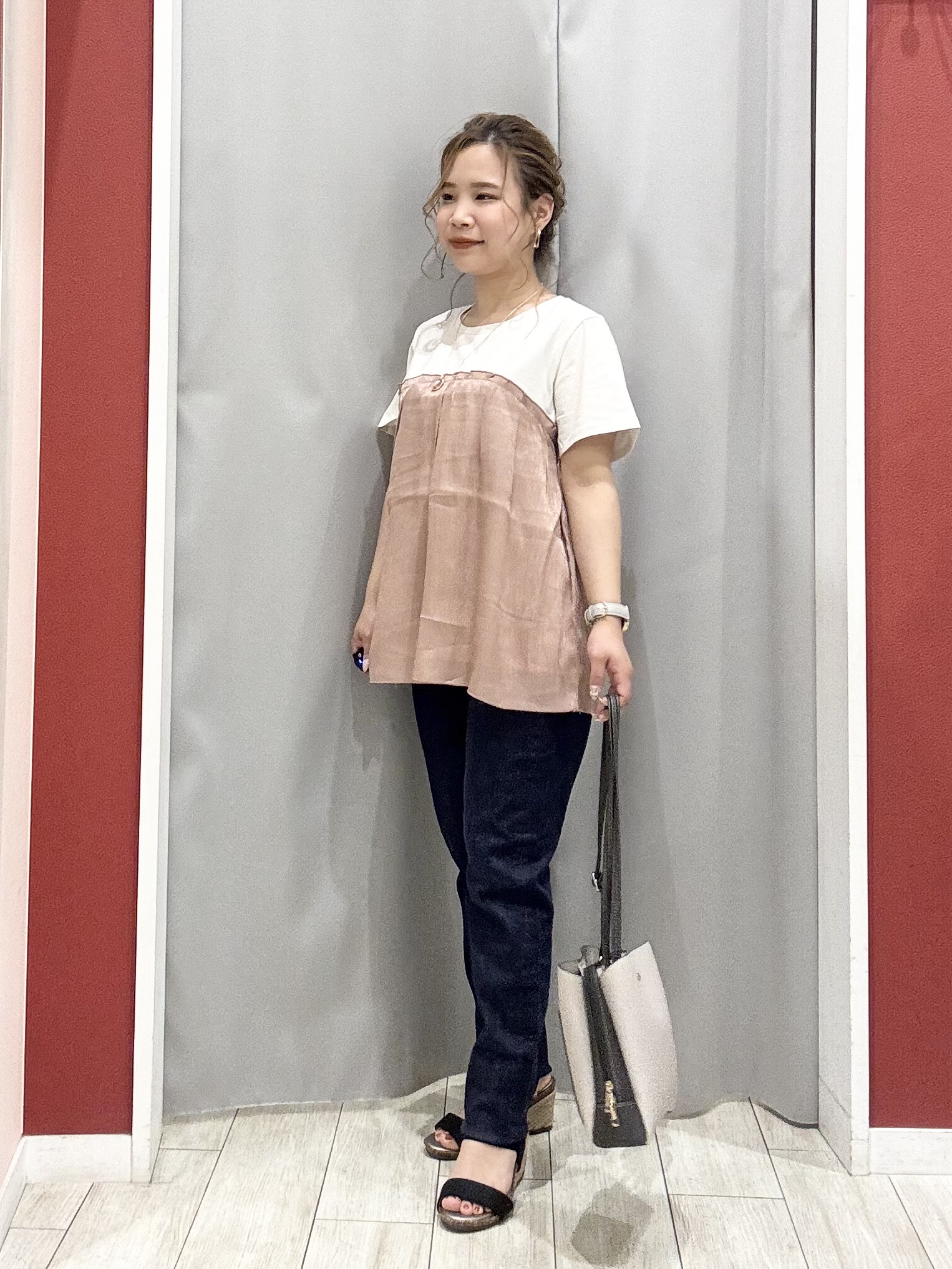 shioさんの「SHOO･LA･RUE｜【ひんやり/洗濯機可/S-LL】オンにもオフにも マルチに使えるボタンレスカーディガン」を使ったコーディネート