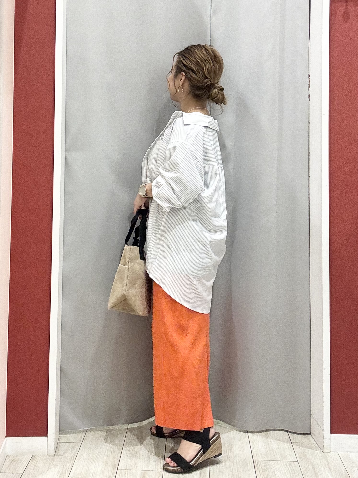 shioさんの「SHOO･LA･RUE｜【ひんやり/UV/吸水速乾/洗濯後しわになりにくい】ラッシュガードにもなる ストライプシャツ」を使ったコーディネート