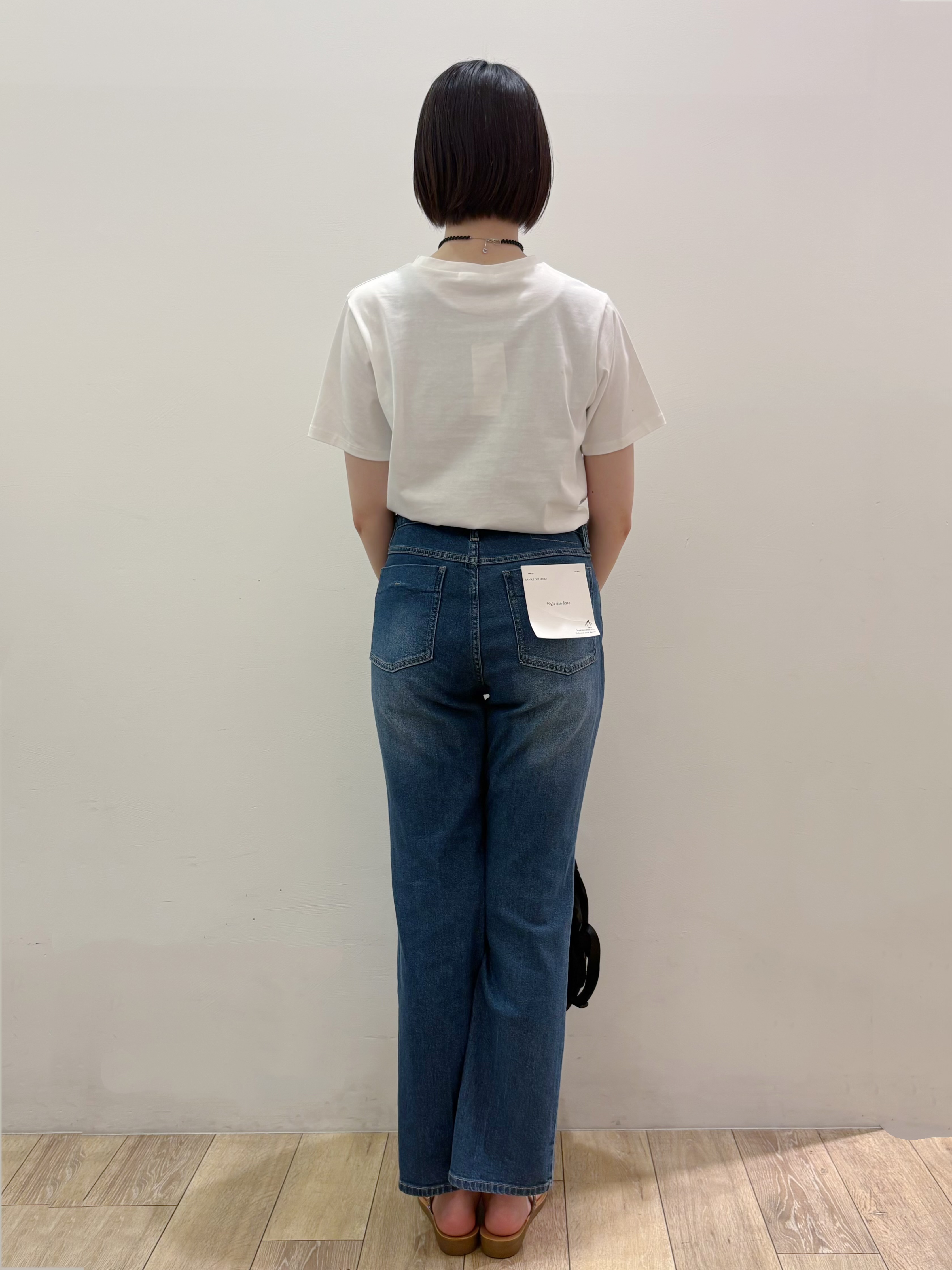 RINさんの「OPAQUE.CLIP｜ロゴプリント刺繍アソートTシャツ【洗濯機OK】」を使ったコーディネート