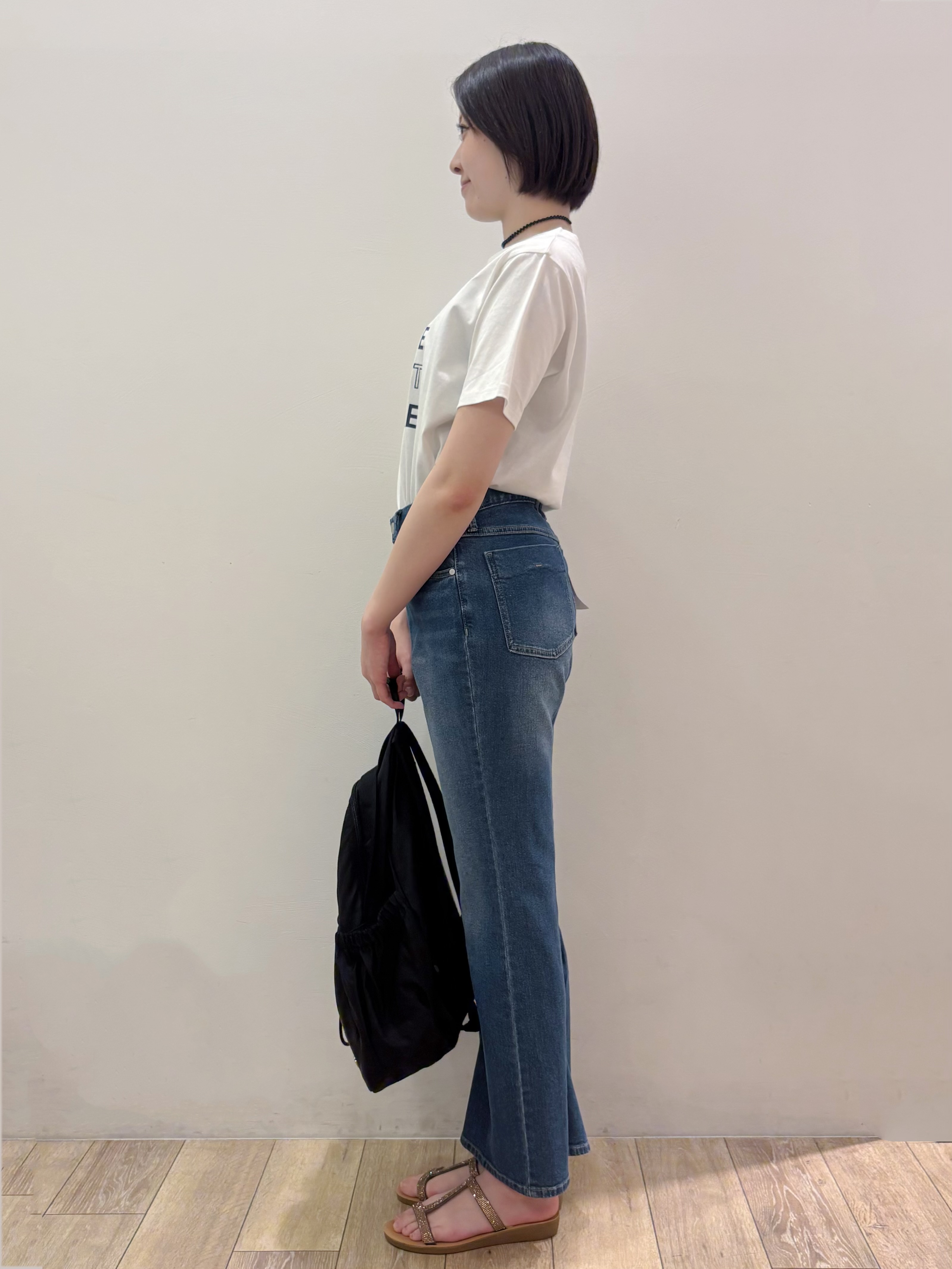 RINさんの「OPAQUE.CLIP｜ロゴプリント刺繍アソートTシャツ【洗濯機OK】」を使ったコーディネート