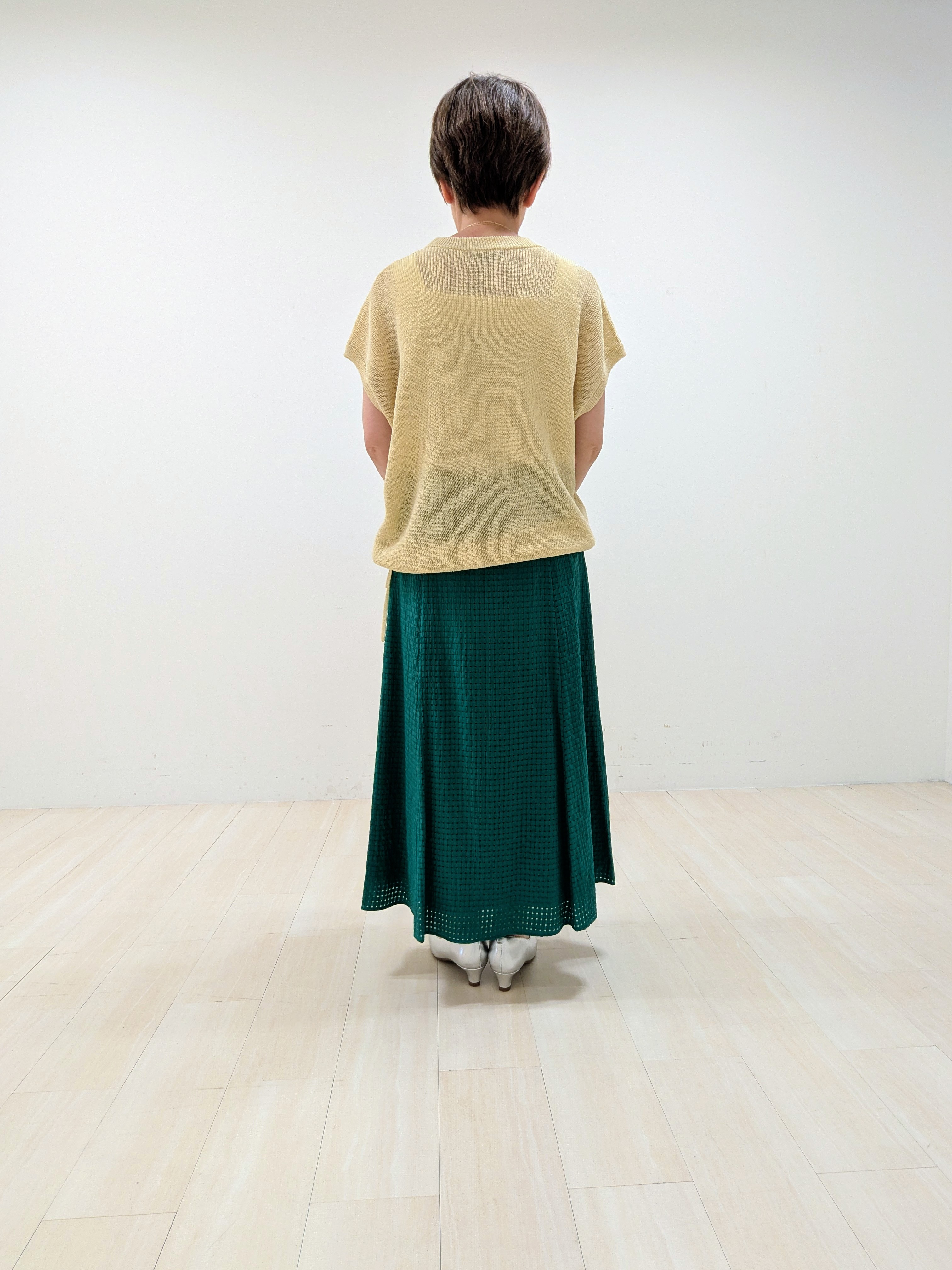 nishiさんの「Reflect｜【レイヤードにおすすめ◎】畦編みフレンチスリーブトップス」を使ったコーディネート
