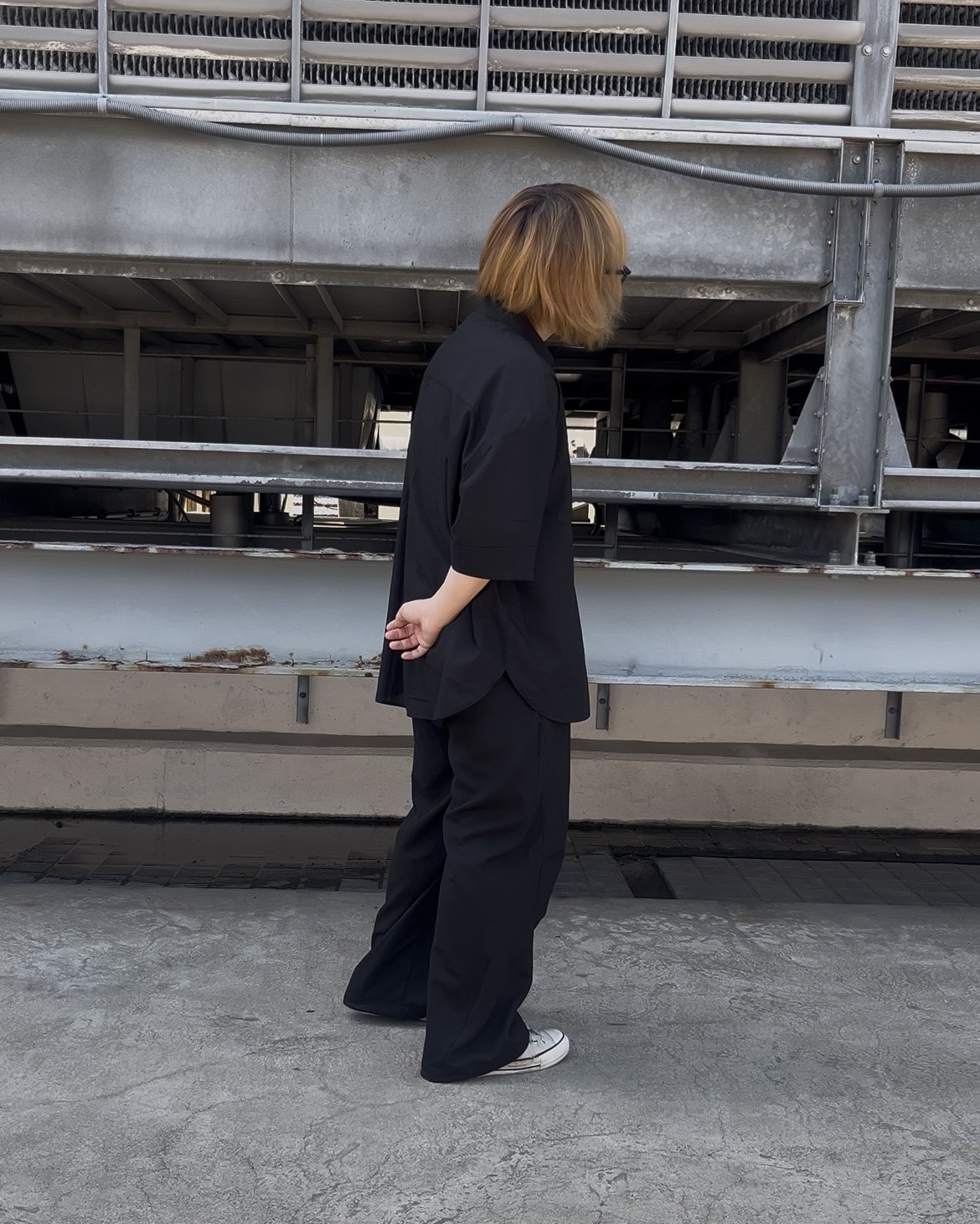 taigaさんの「tk.TAKEO KIKUCHI｜【UVカット／ストレッチ】NEUTRAXシリーズ パラシュートパンツ」を使ったコーディネート