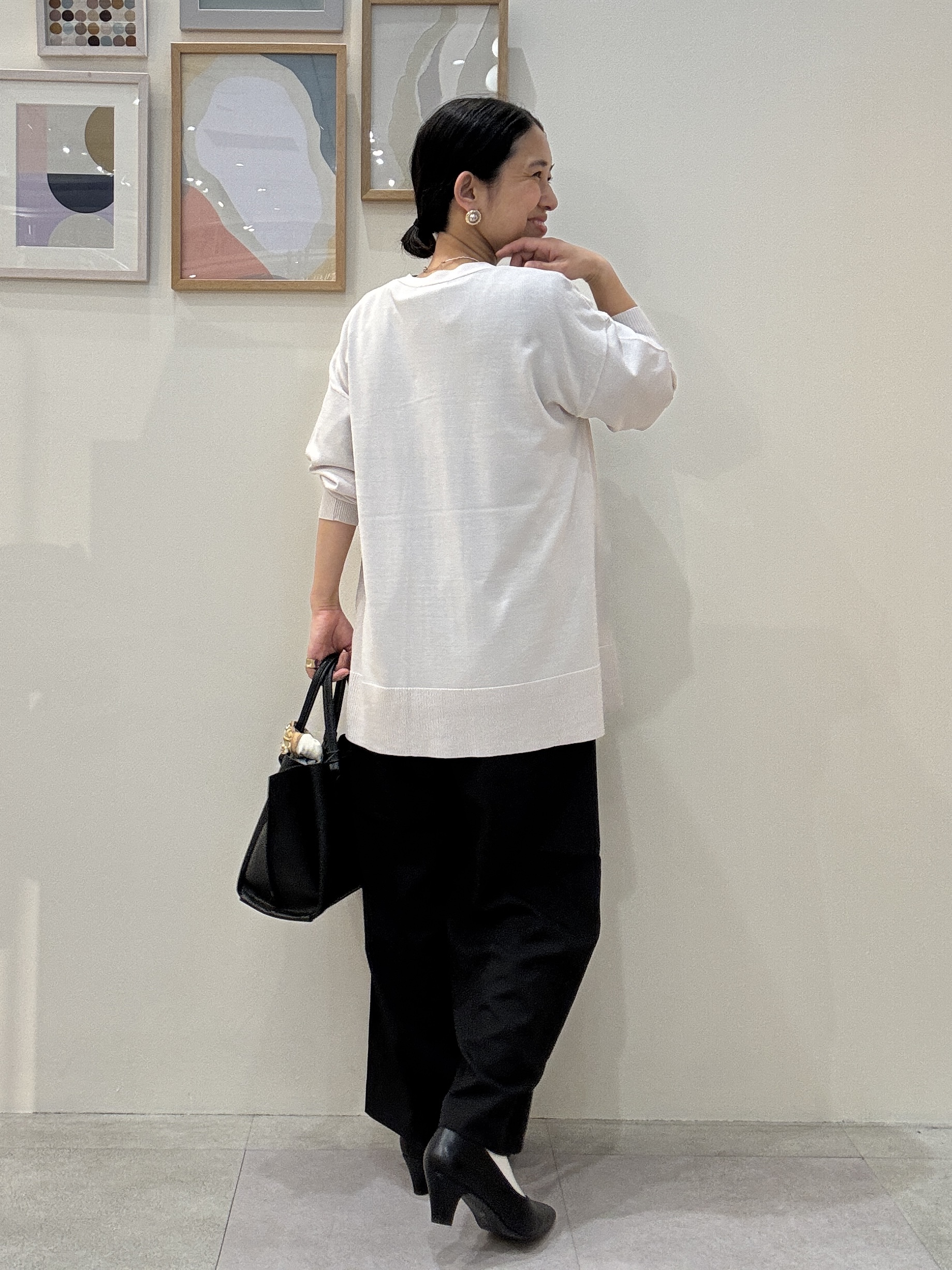 たけぴさんの「SHOO･LA･RUE｜【洗濯機可/ひんやり/UV】さらっとしたタッチが心地よい ミドルカーディガン」を使ったコーディネート