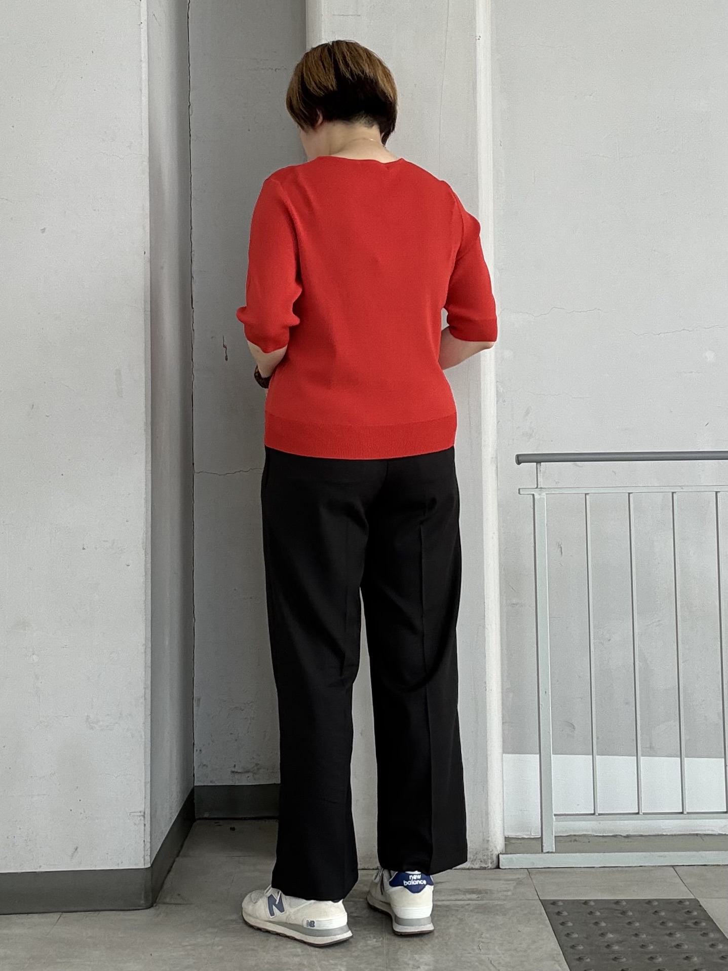 aiさんの「THE SHOP TK｜【S-XL/ひんやりタッチ】美しさ際立つ 6分袖ニット 洗濯機OK/UVケア/毛玉になりにくい」を使ったコーディネート