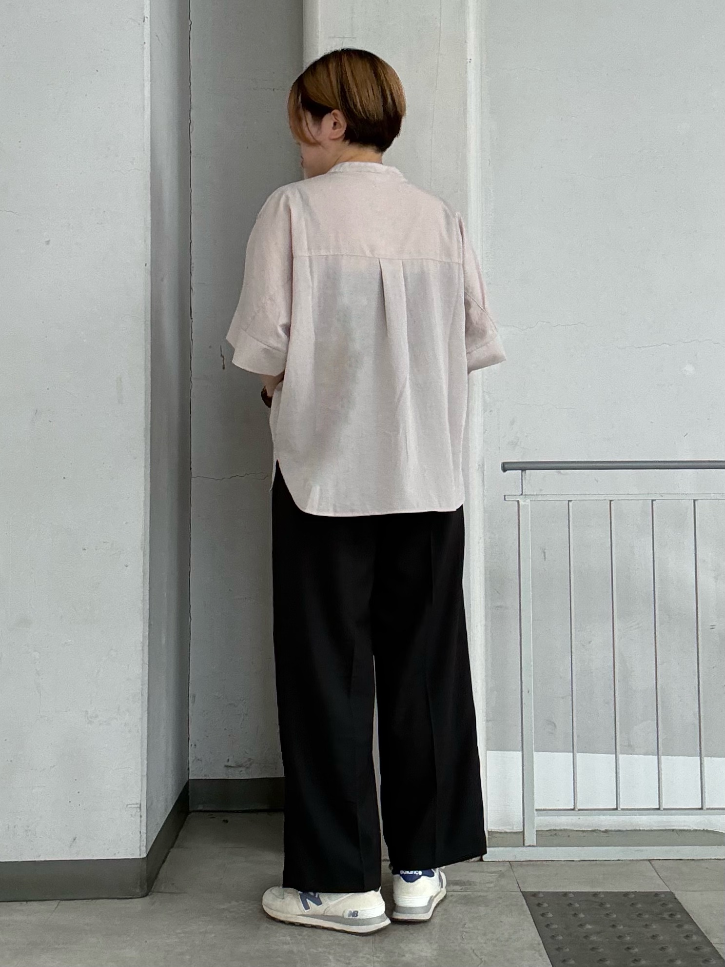 aiさんの「THE SHOP TK｜【高レビュー/体型カバー】さらっと快適 ドルマン5分袖ブラウス」を使ったコーディネート