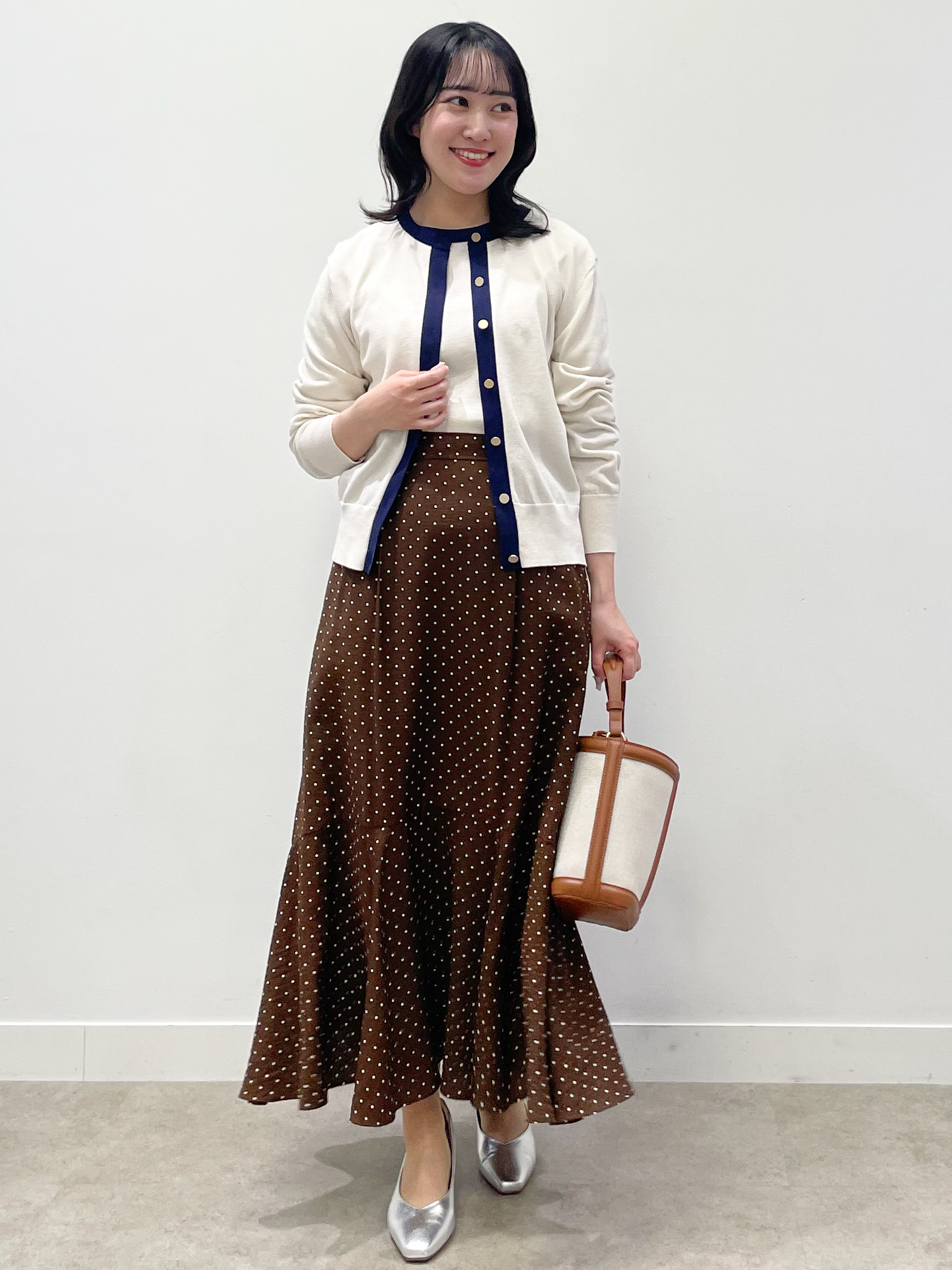yukariさんの「Reflect｜【アンサンブル可】バイカラーカーディガン」を使ったコーディネート