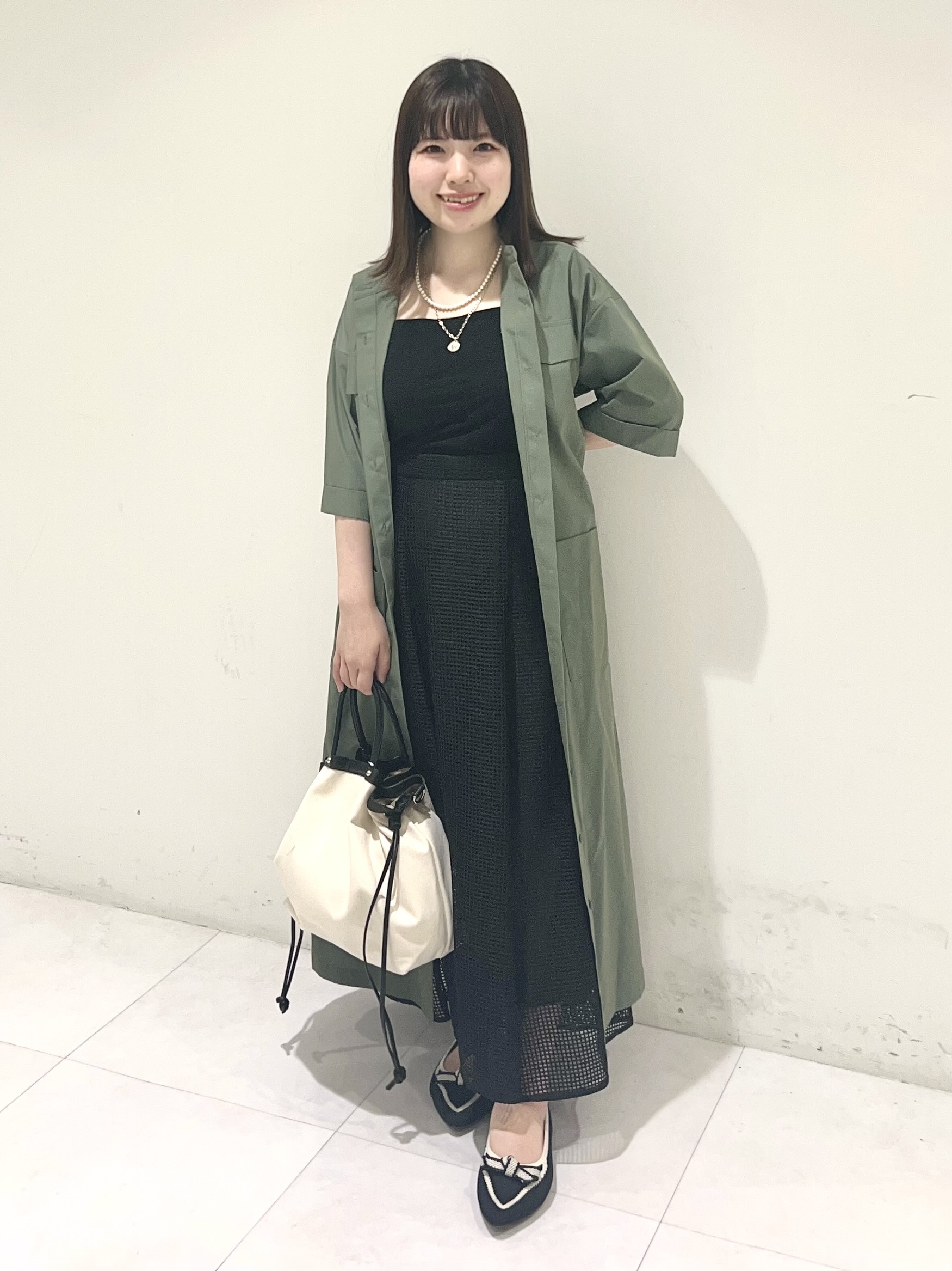 Mitsukiさんの「UNTITLED｜【洗える/前開きボタン】シャンブレーシャツワンピース」を使ったコーディネート