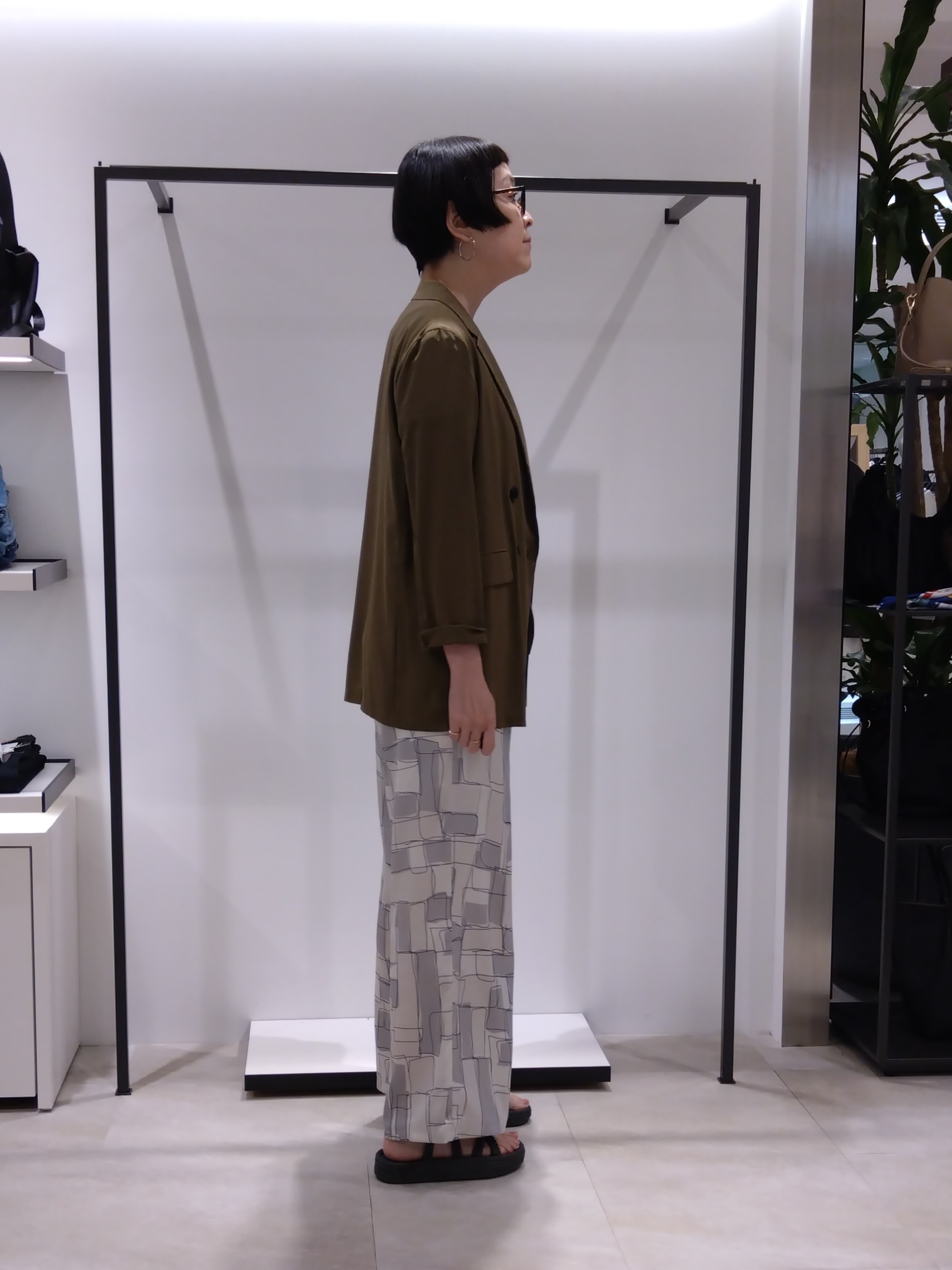 まちこさんの「UNTITLED｜【セットアップ可/接触冷感/通気性】ドライシアーダブルジャケット」を使ったコーディネート