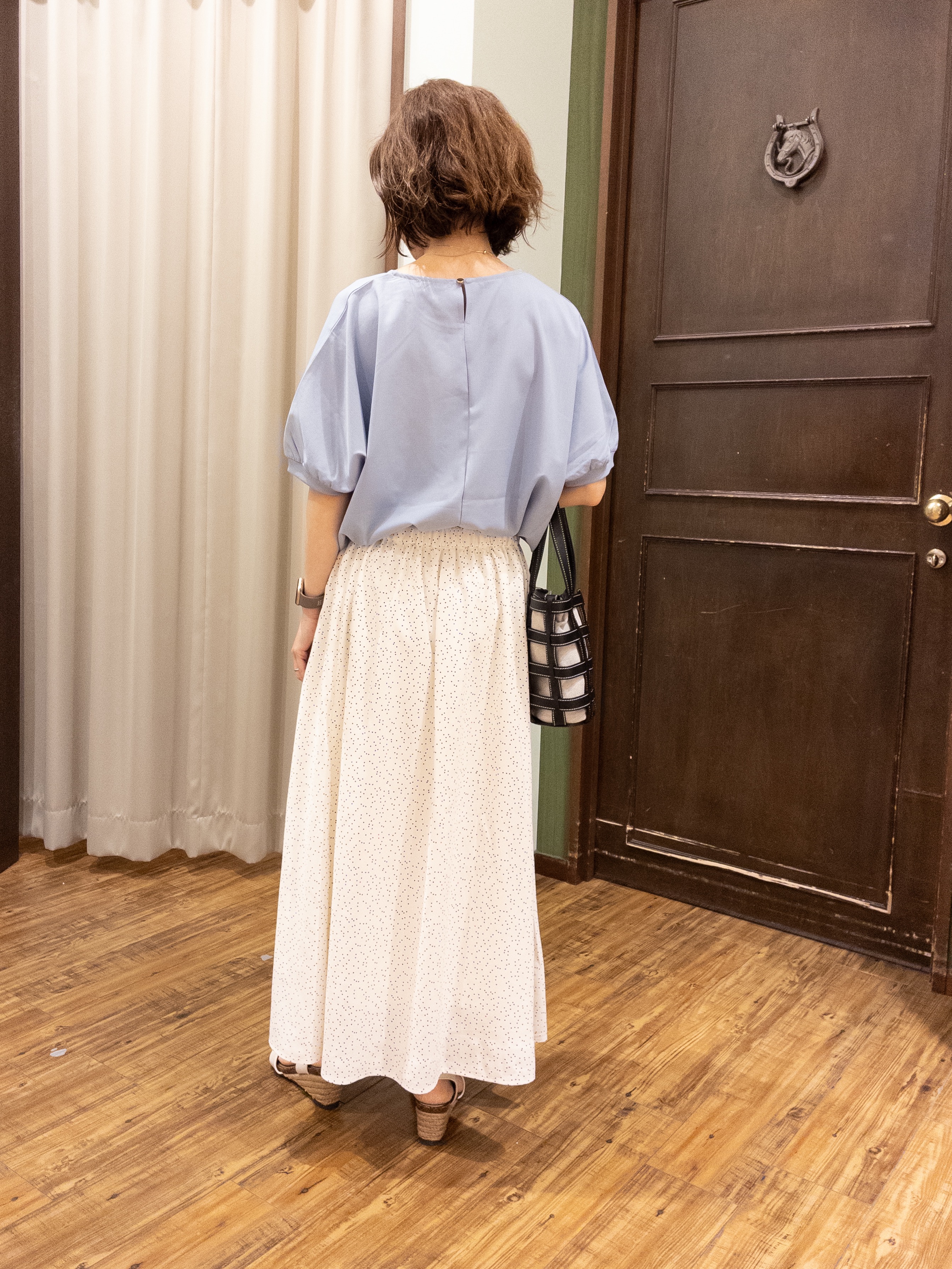 yukaさんの「SHOO･LA･RUE｜【ひんやり/洗濯後しわになりにくい】インせず着られる さらっとタッチのドルマンブラウス」を使ったコーディネート