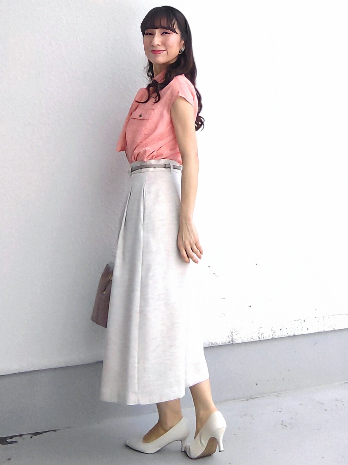keinaさんの「SunaUna｜【手洗い可】シアーボウタイブラウス」を使ったコーディネート