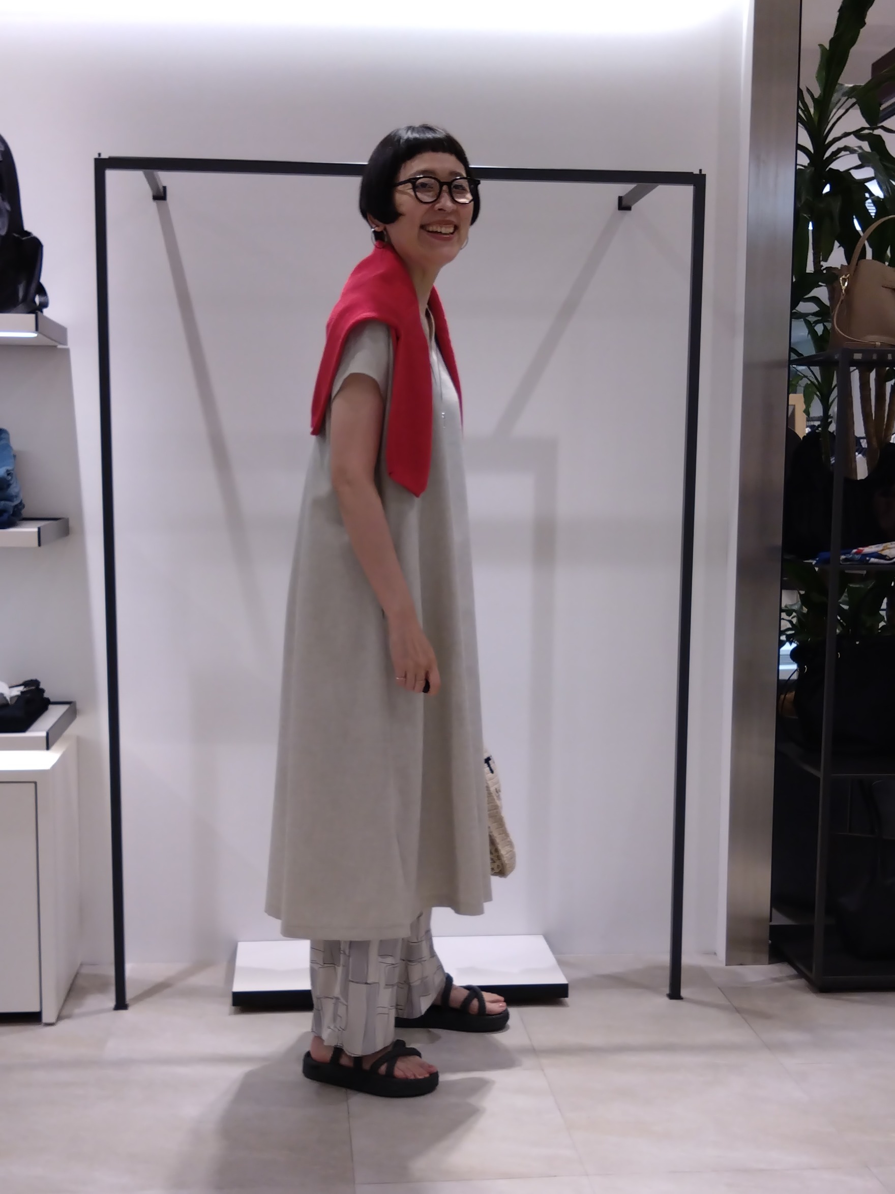 まちこさんの「UNTITLED｜【UV/接触冷感/遮熱/通気性】スラブバンドカラーワンピース」を使ったコーディネート