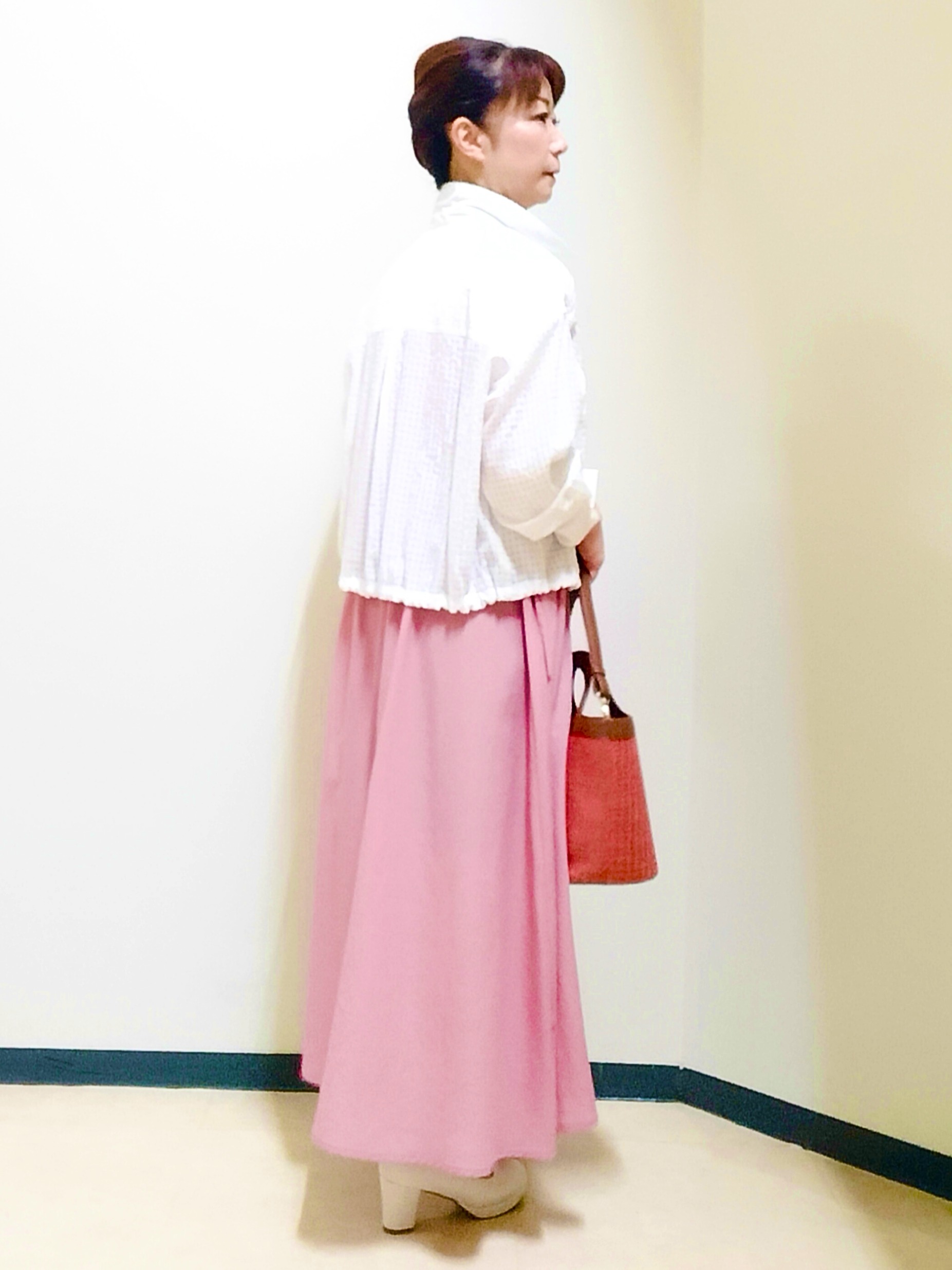 花さんの「Reflect｜【通気性あり／涼しい／マシンウォッシャブル】フロントボタンワンピース」を使ったコーディネート