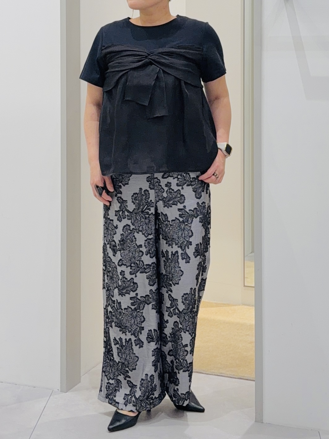 タナさんの「THE SHOP TK｜【ひんやり／吸水速乾／UV】ビスチェ風 切り替えTシャツ」を使ったコーディネート