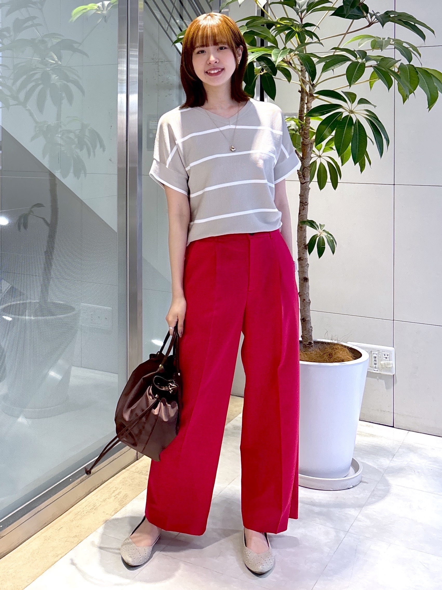 yukaさんの「UNTITLED｜【11色展開/体型カバー】前後2WAYフレンチスリーブニット」を使ったコーディネート
