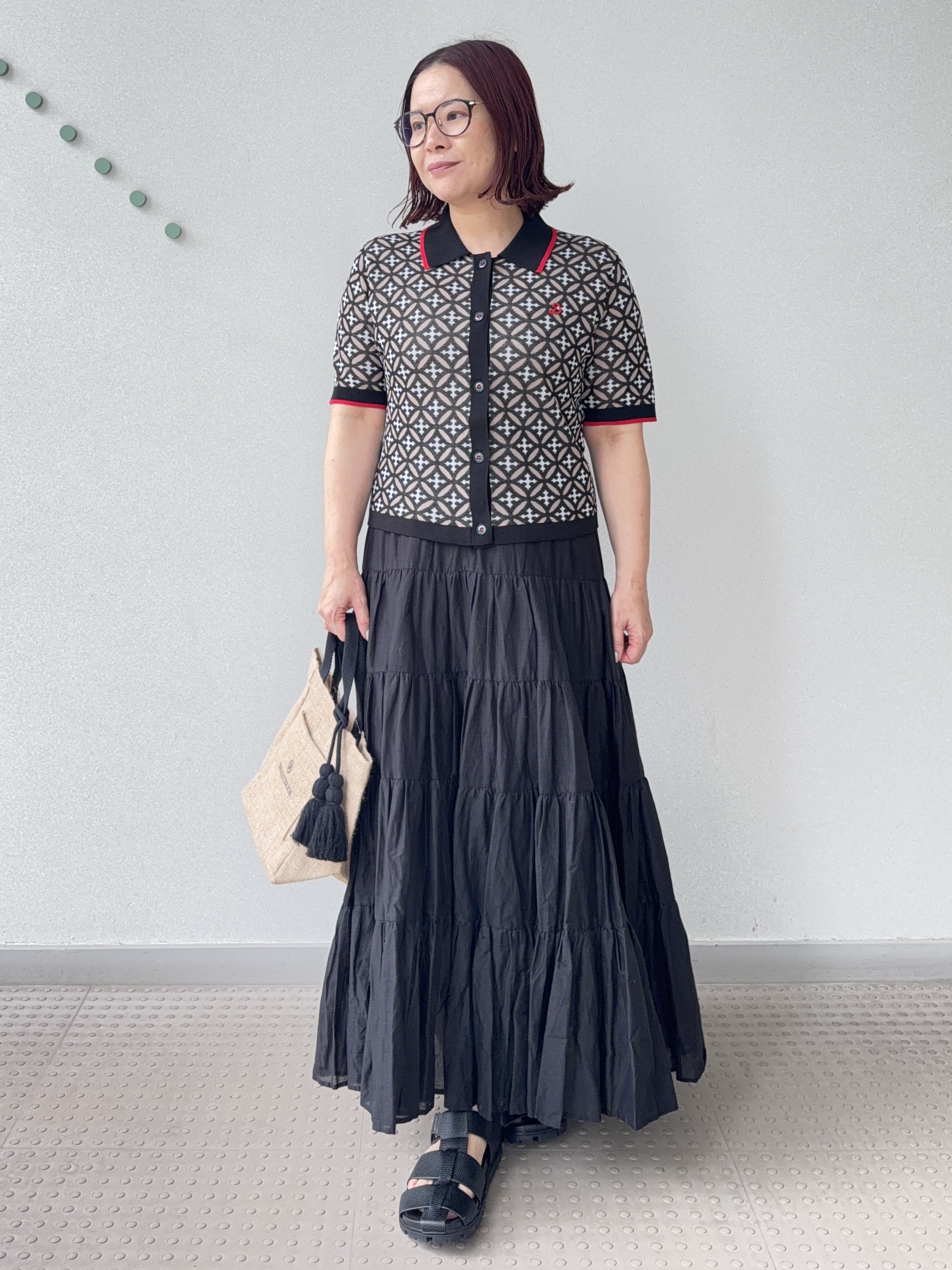 Asamiさんの「DRESSTERIOR｜オーバーラップサークルニットシャツカーデ」を使ったコーディネート