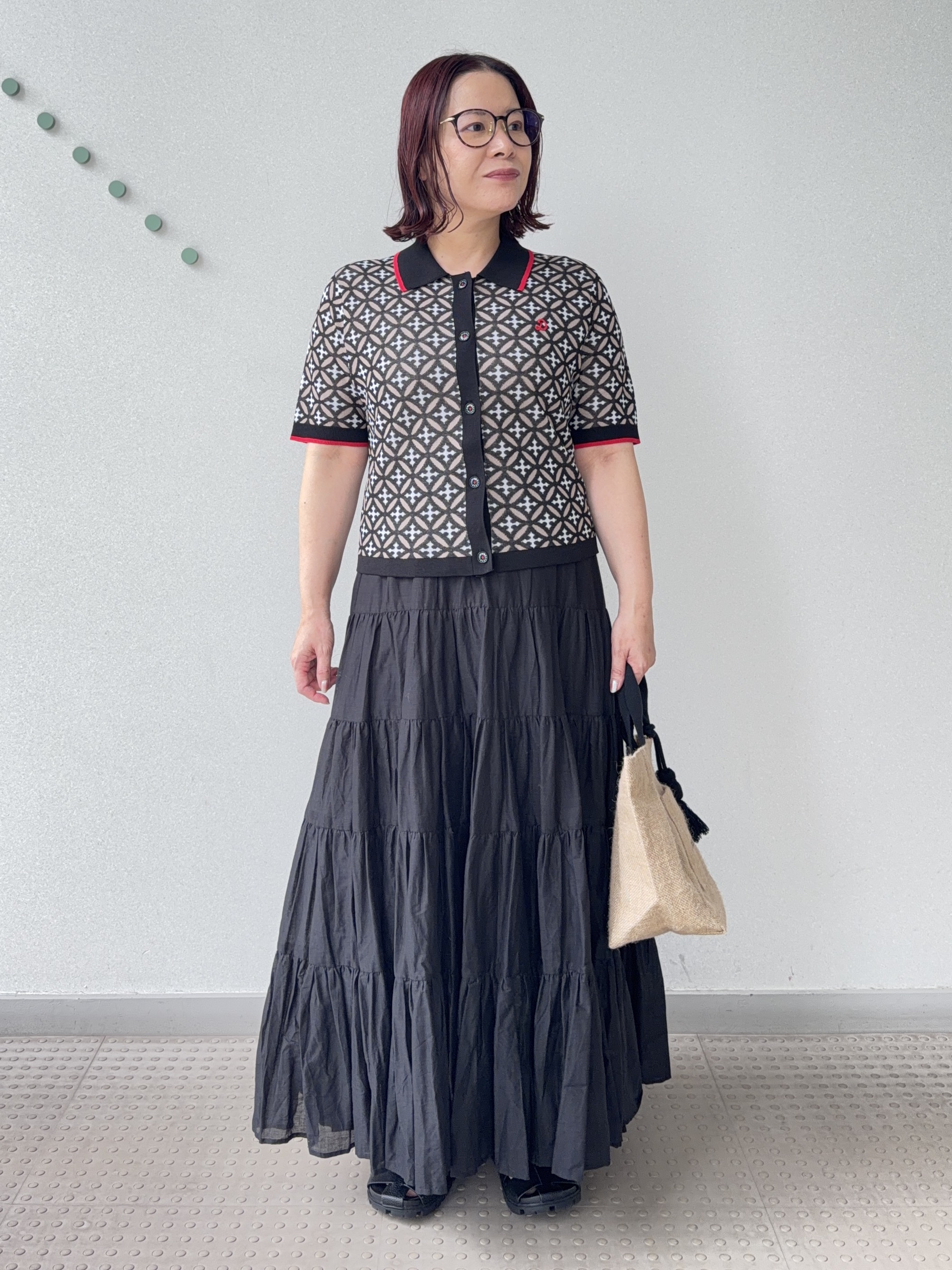 Asamiさんの「DRESSTERIOR｜オーバーラップサークルニットシャツカーデ」を使ったコーディネート