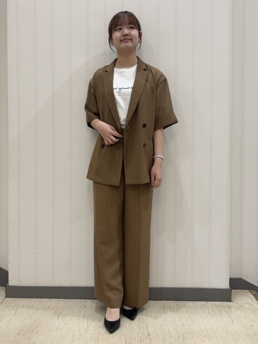 ちひさんの「INDIVI｜【洗える／メッシュ素材／SETUP可能】半袖シアージャケット」を使ったコーディネート