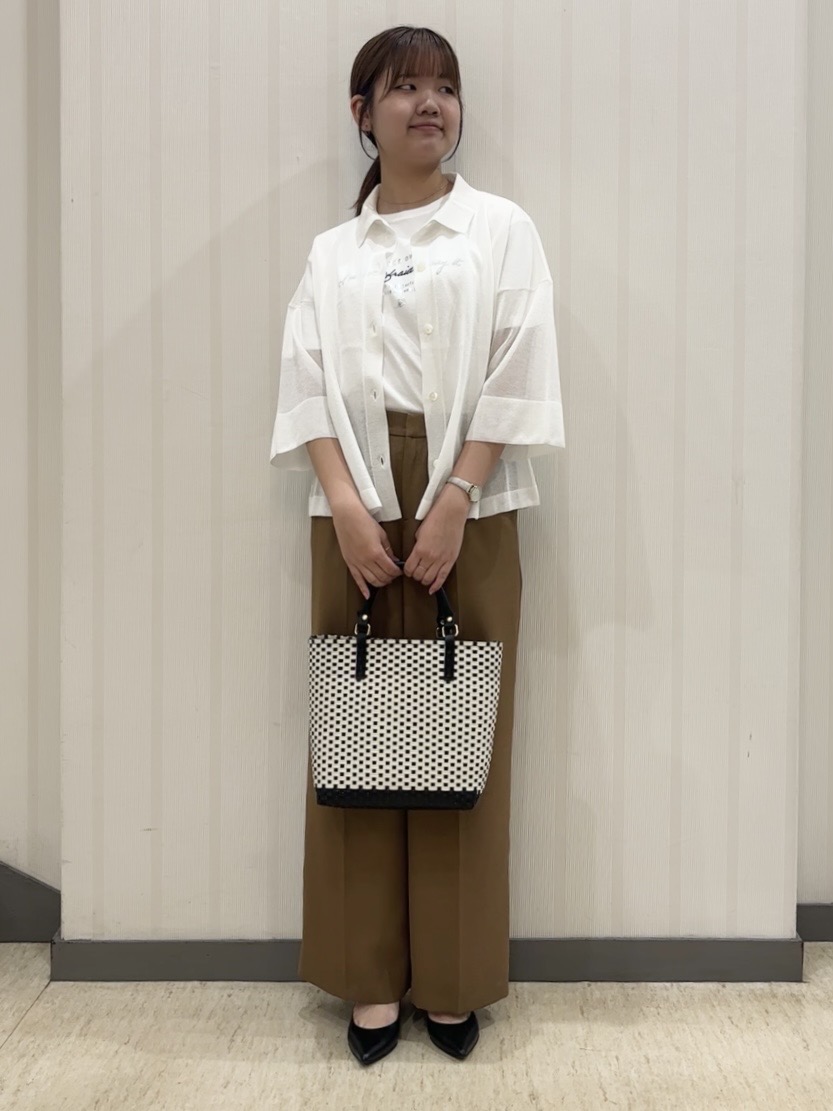 ちひさんの「INDIVI｜【洗える／メッシュ素材／SETUP可能】ワイドパンツ」を使ったコーディネート