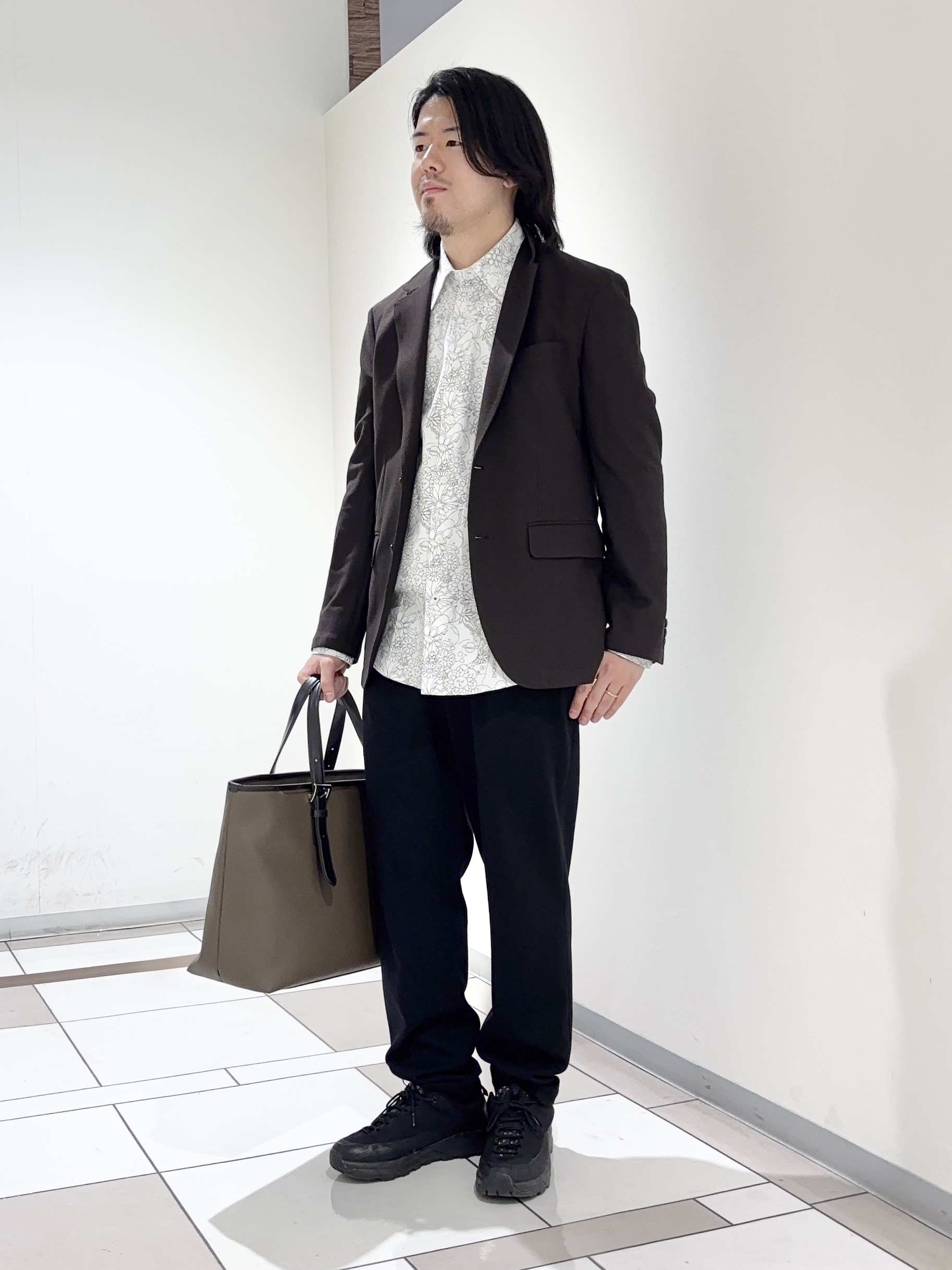 及川さんの「TAKEO KIKUCHI｜【抗菌防臭】CALCULO（R）ジャージ ジャケット」を使ったコーディネート