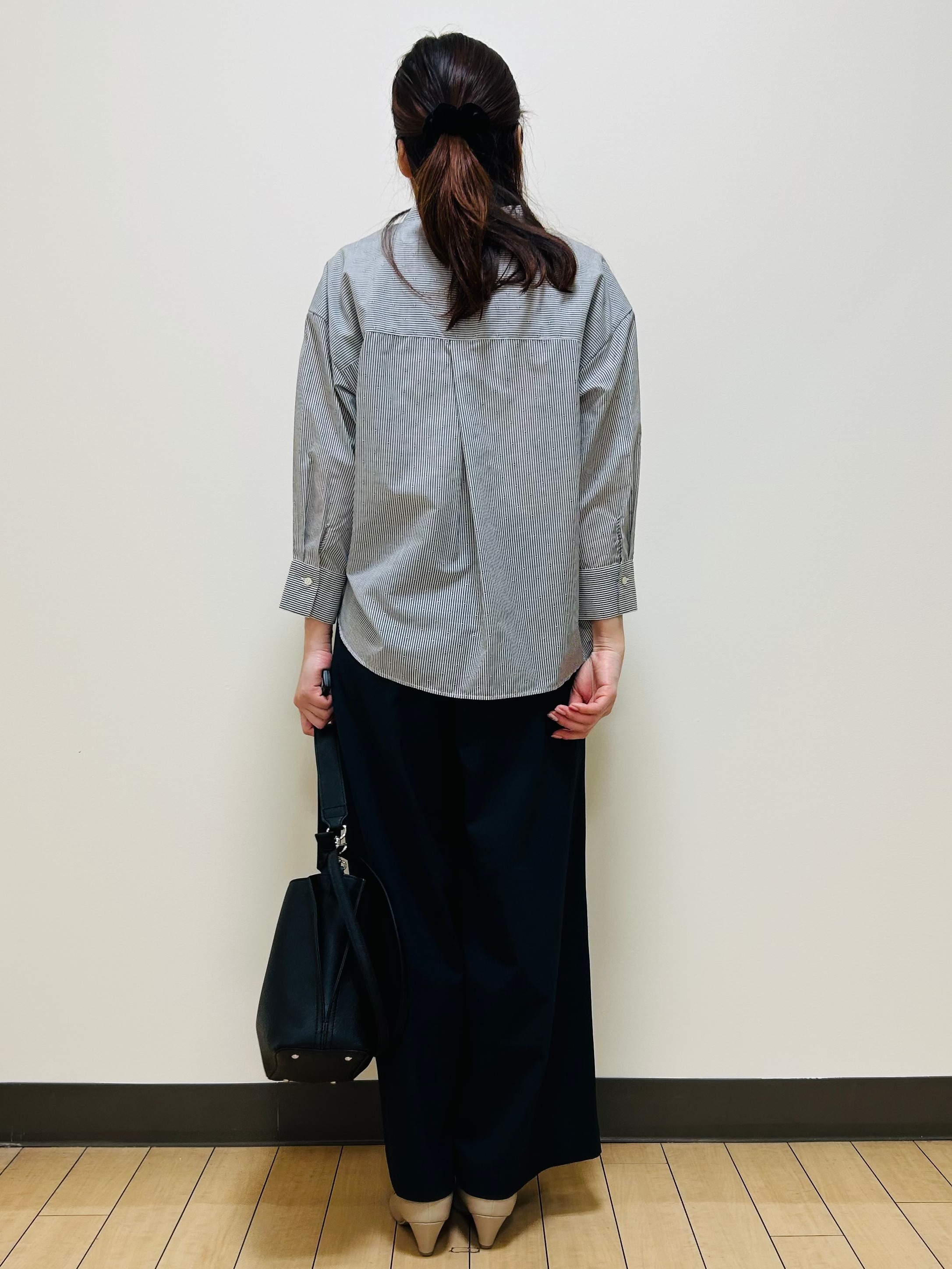 miiiさんの「Reflect｜【接触冷感】八分袖フロントフリルブラウス」を使ったコーディネート